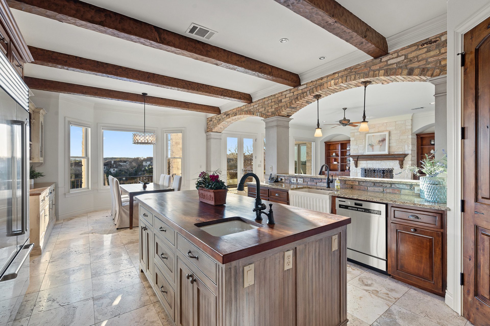 Modern Luxury Meets Soaring Hilltop Views