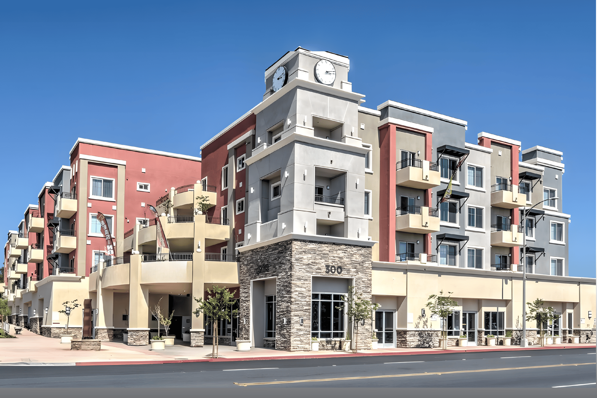 300-328 S. Escondido Blvd