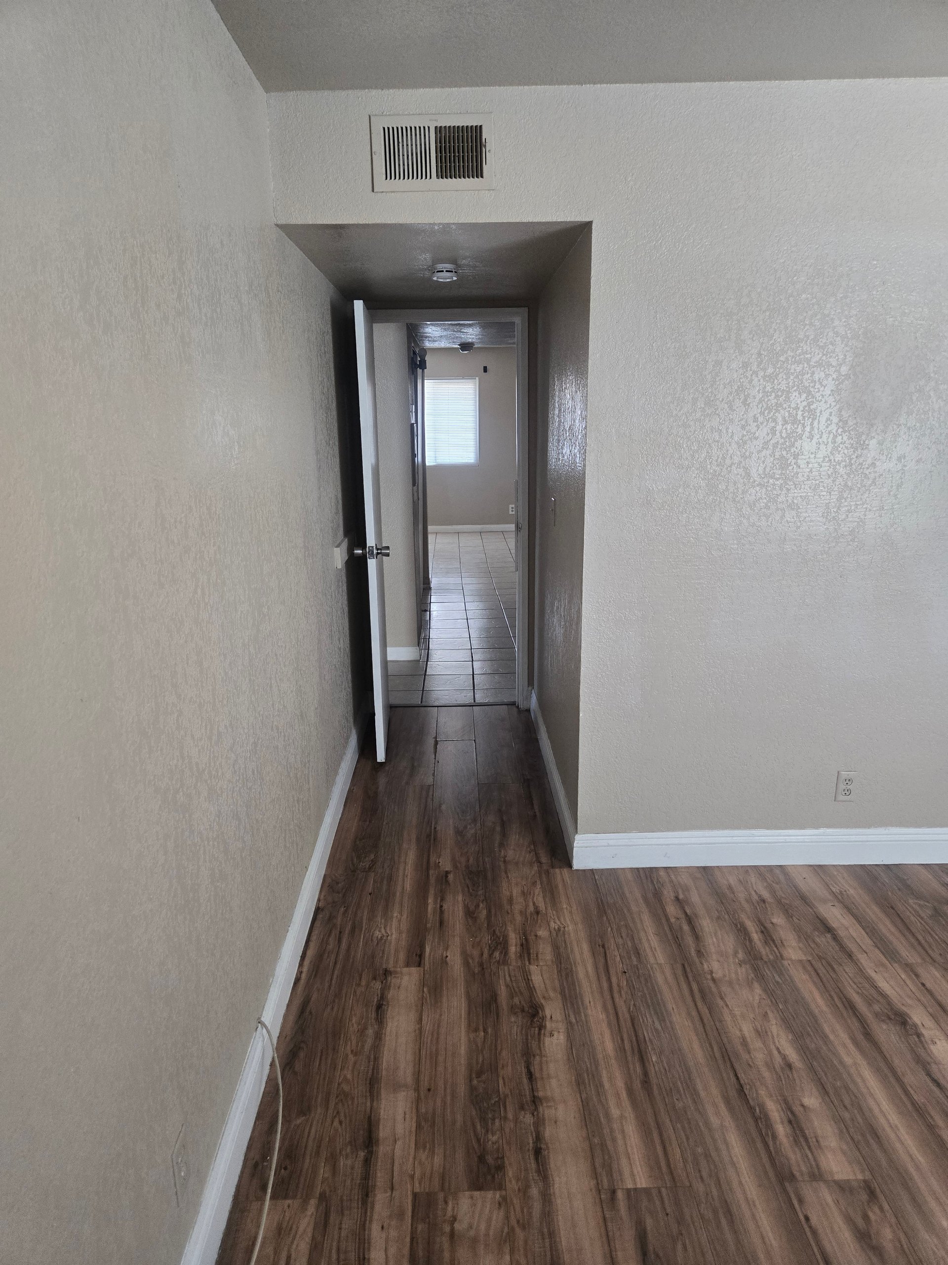33 Gold Bar Court #D, Las Vegas, NV 89110