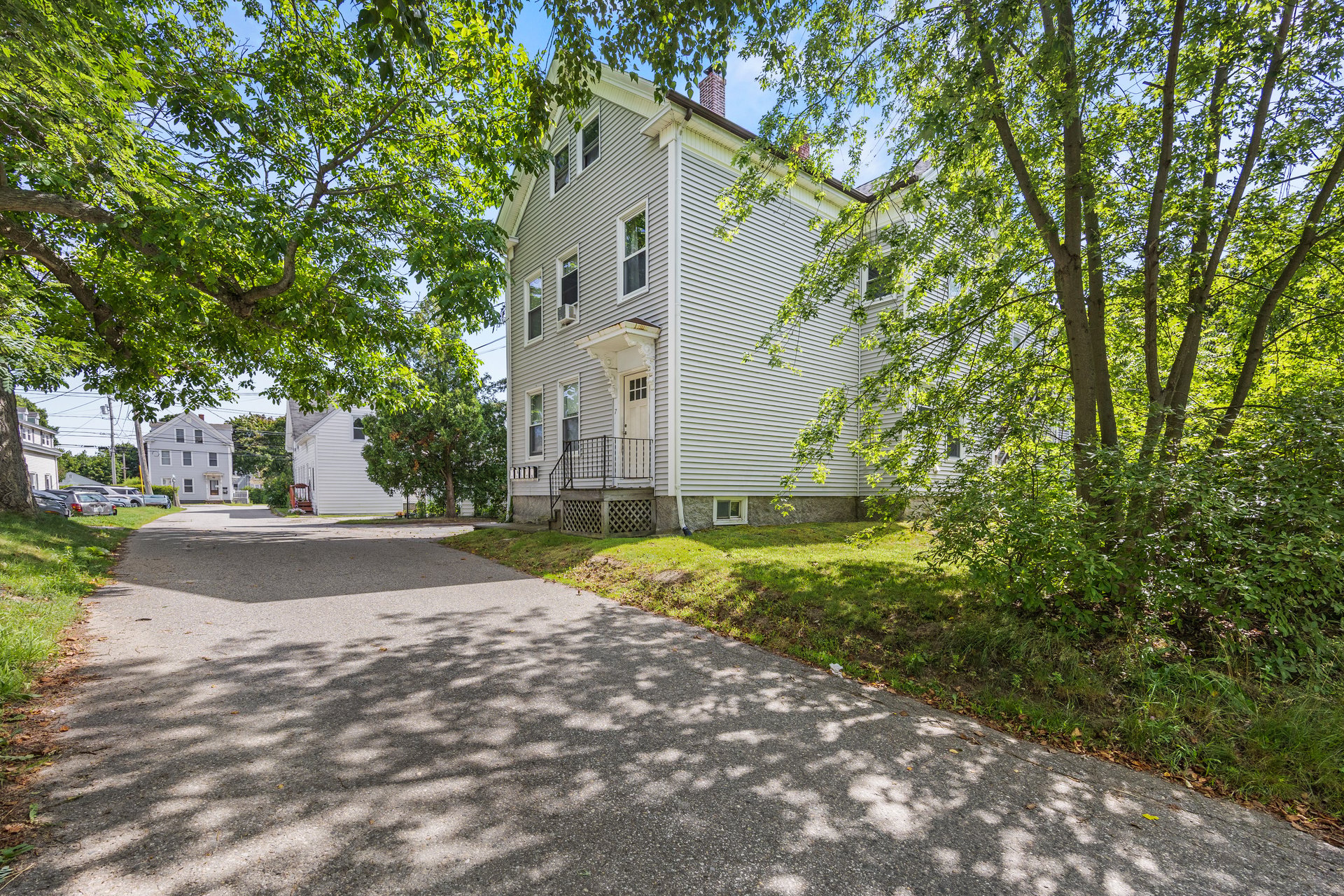 7 Emmons Place