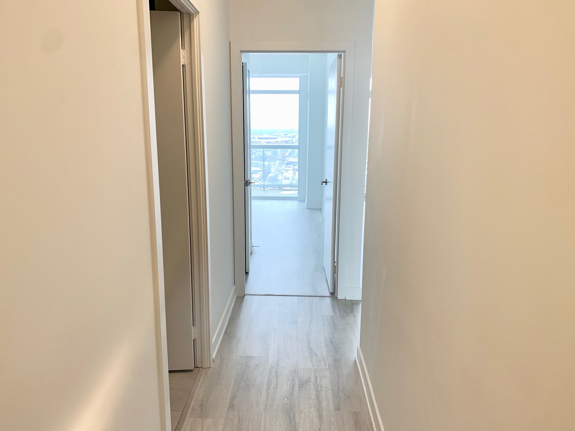 251 Manitoba St Unit: 2808