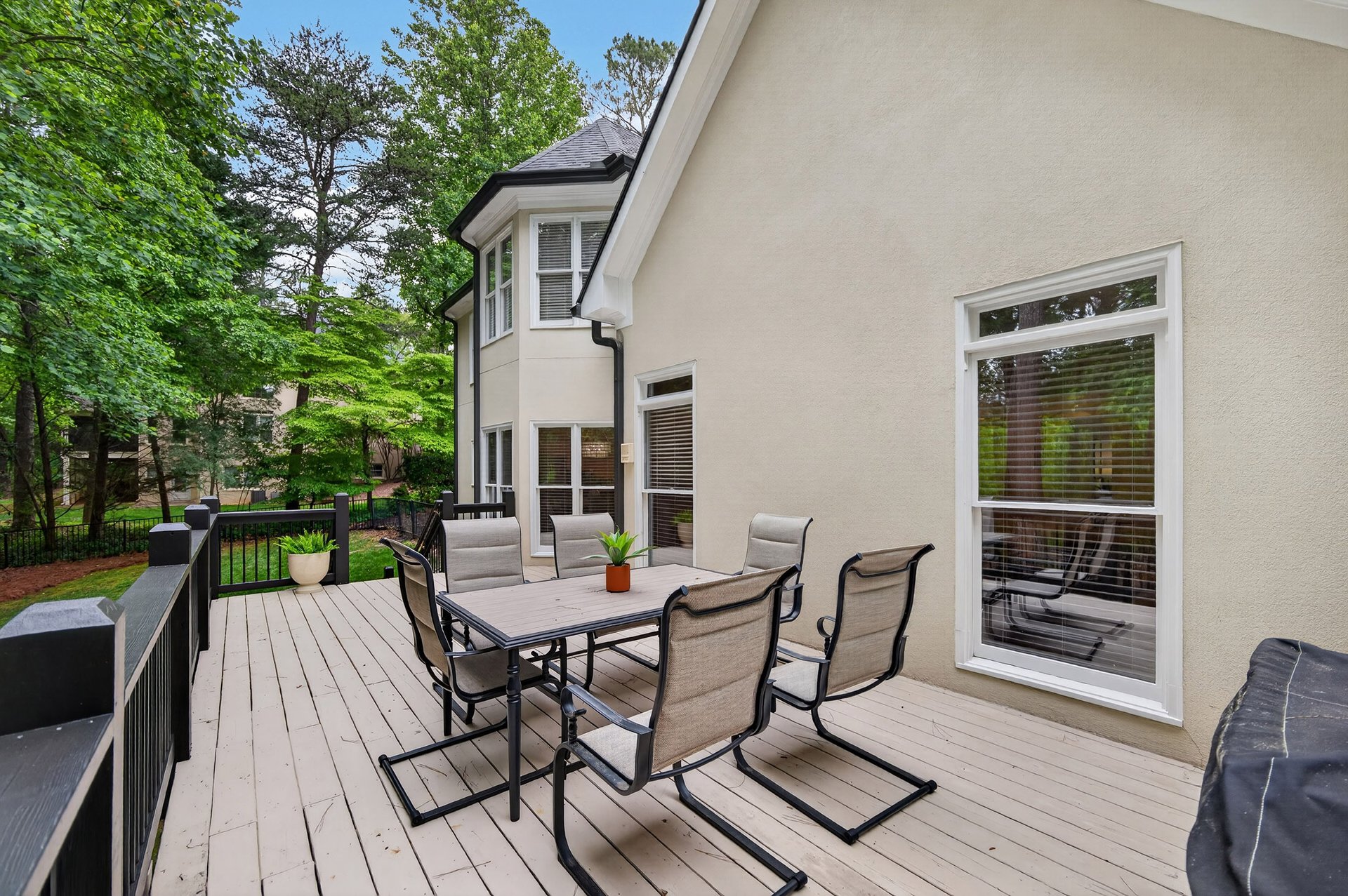 880 Hampton Bluff Drive