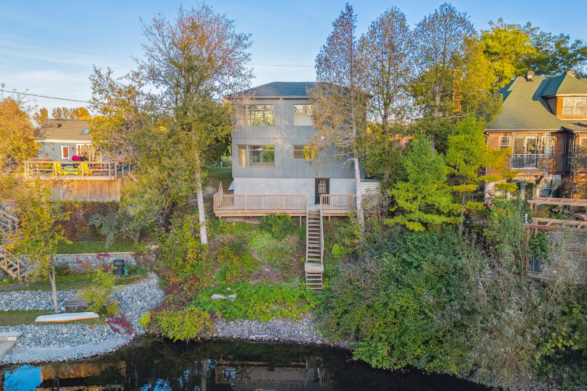 5046 Nicolls Island Rd