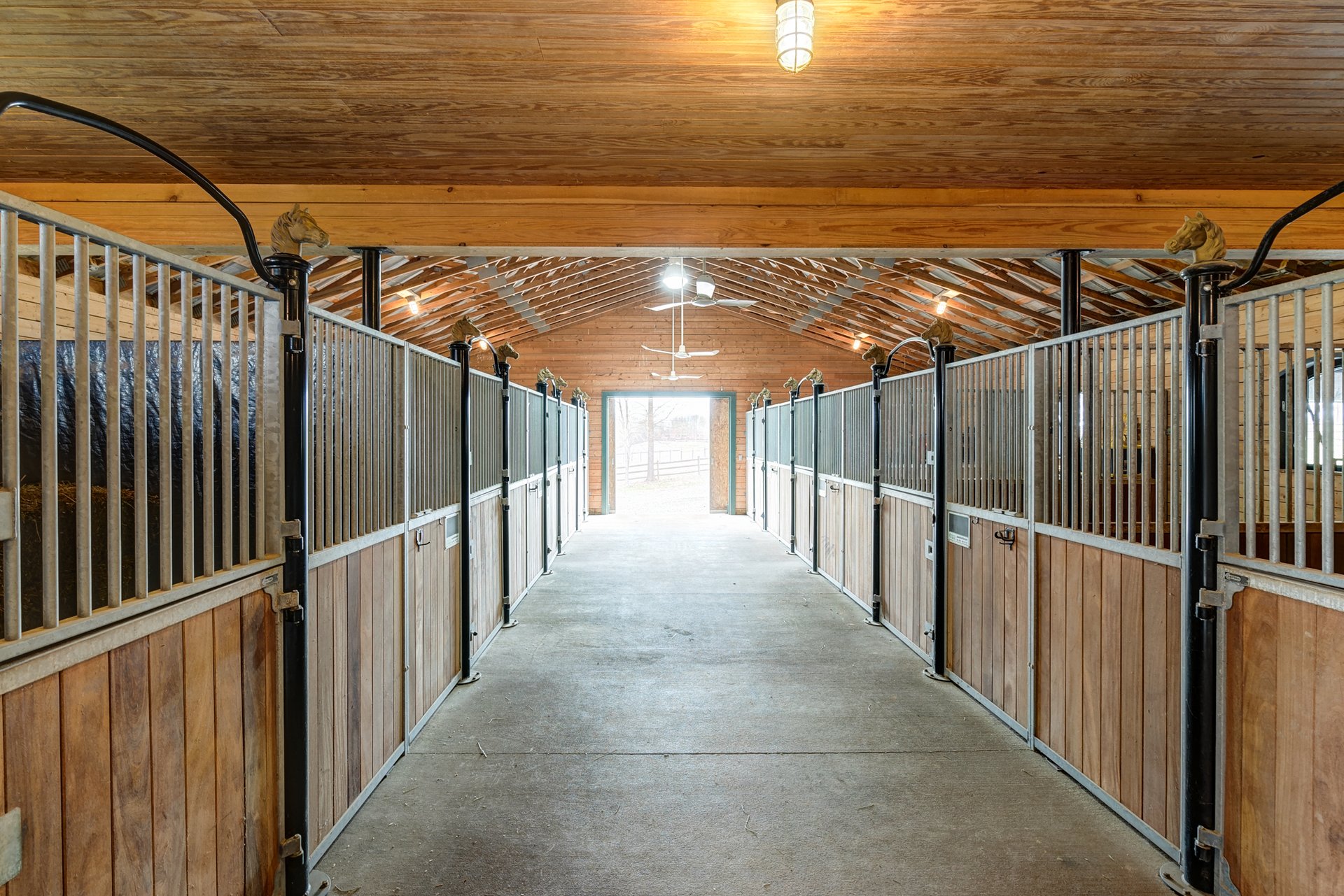 29-Acre Equestrian Estate with 14-Stall Barn