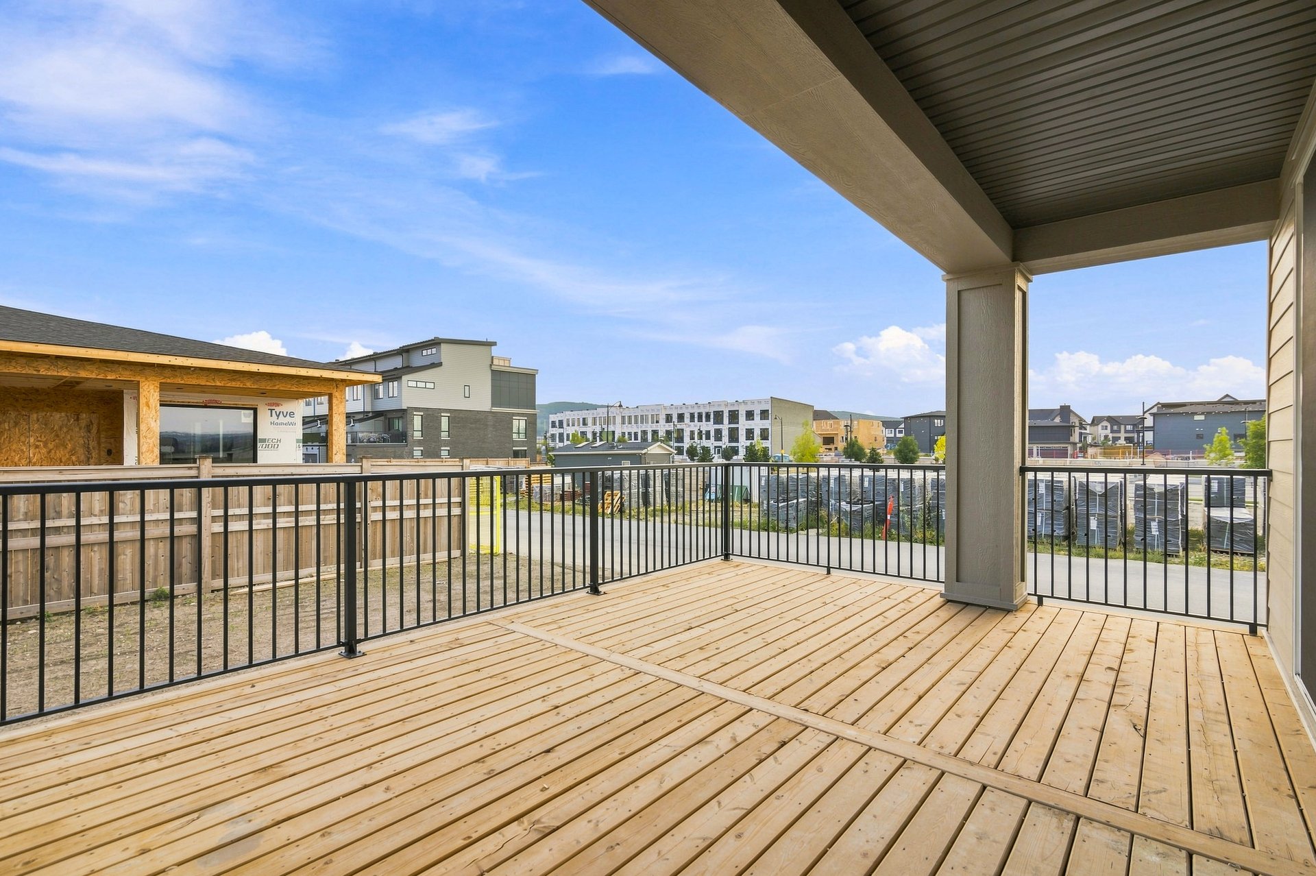 116 Greenwich Heath NW