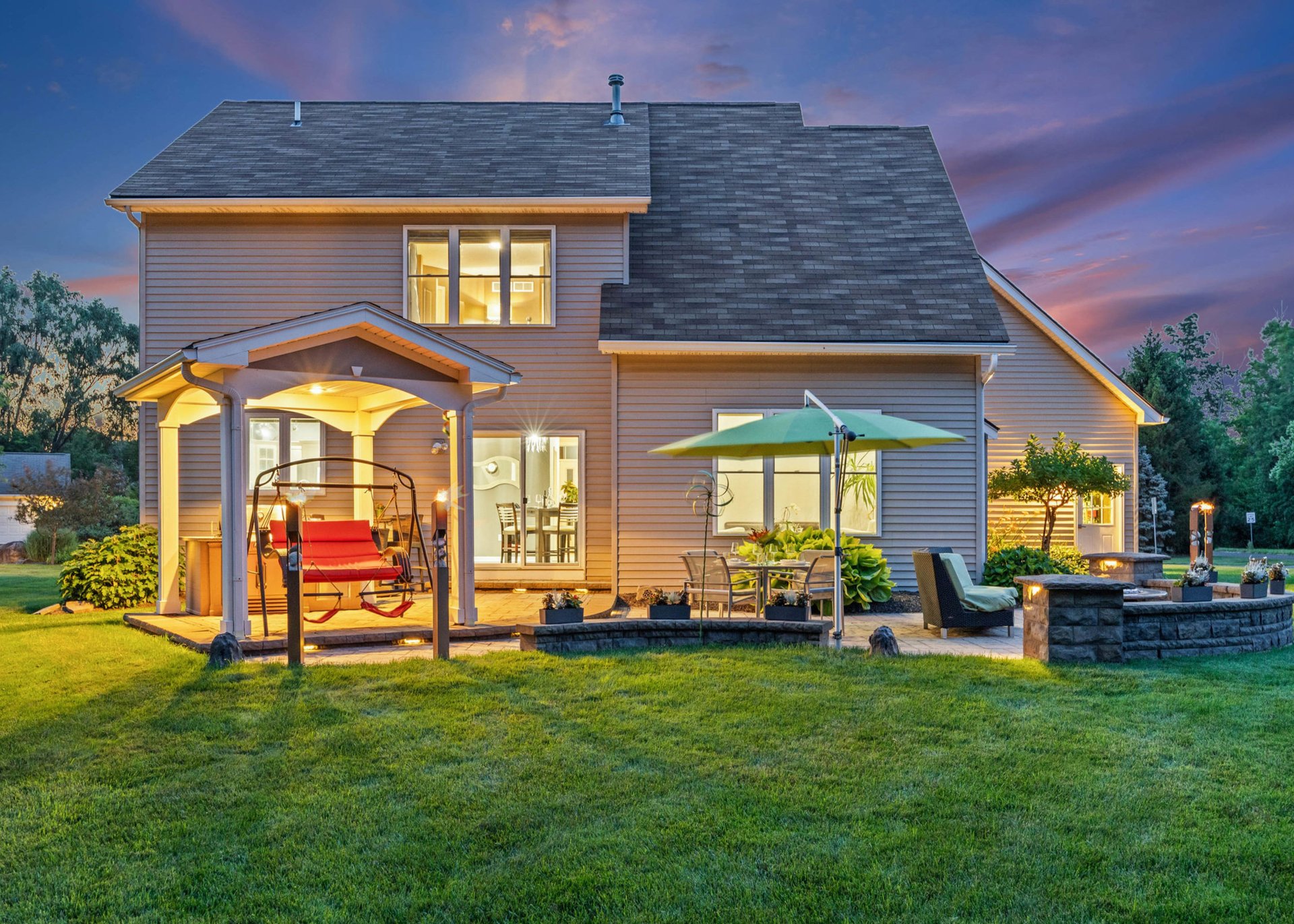 Updated Webster Colonial with Modern Style, Outdoor Living & Cul-De-Sac Location