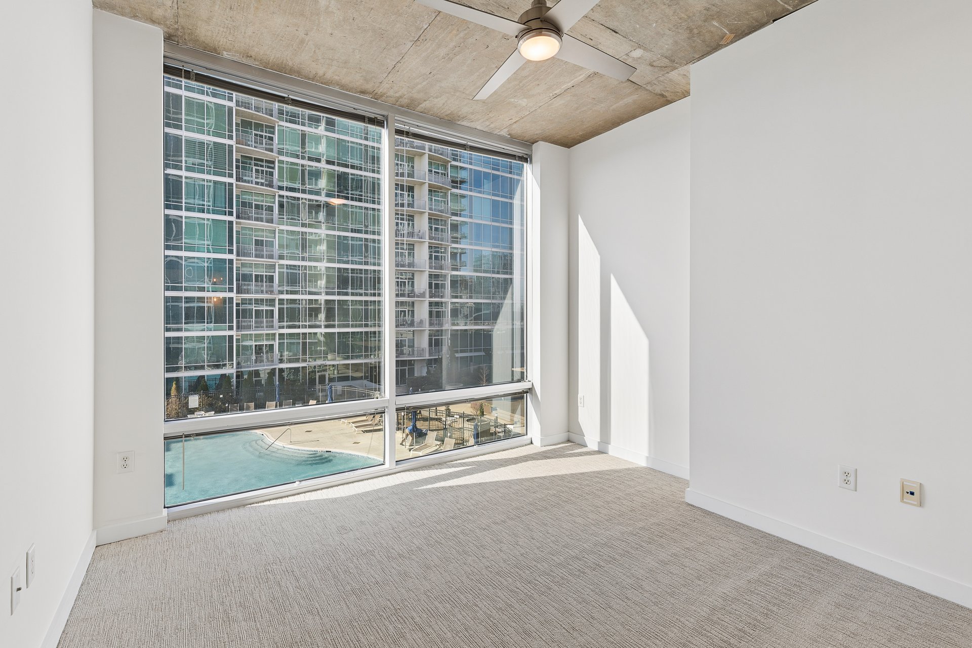 943 Peachtree Street NE Unit 913