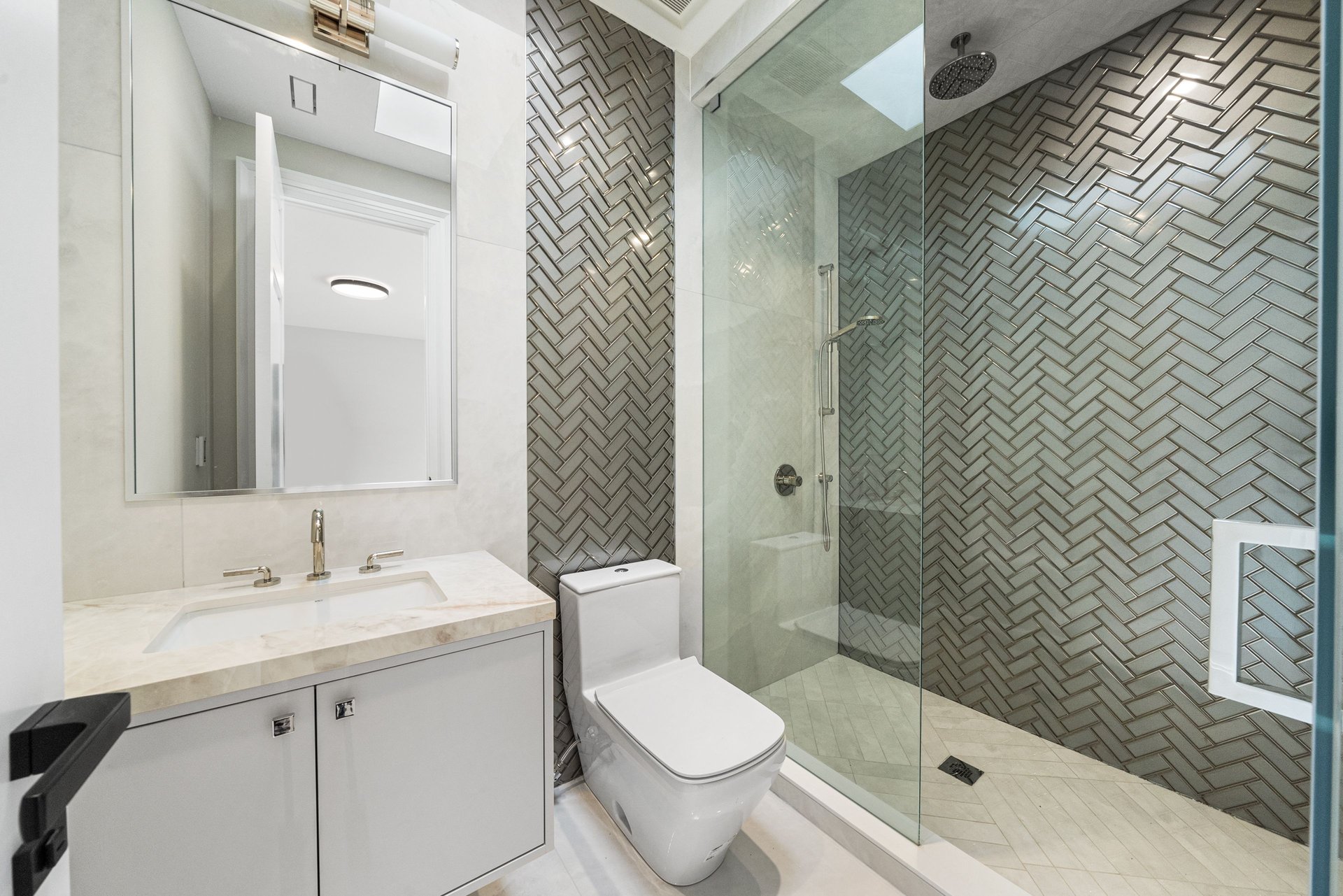 SOLD: Architectural Elegance