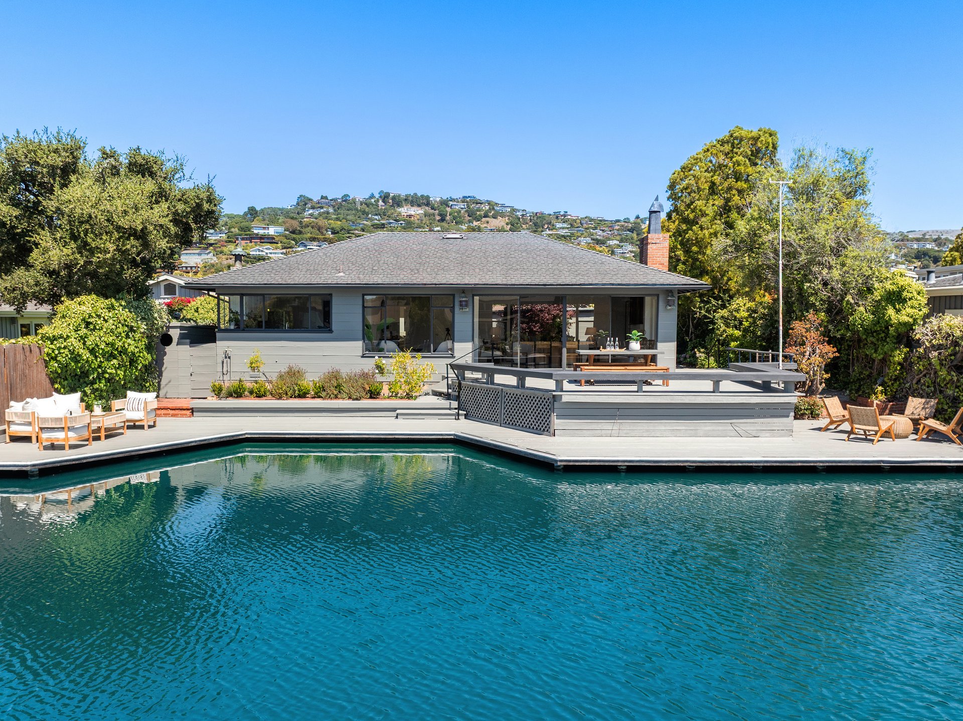 Single Level Living on the Belvedere Lagoon