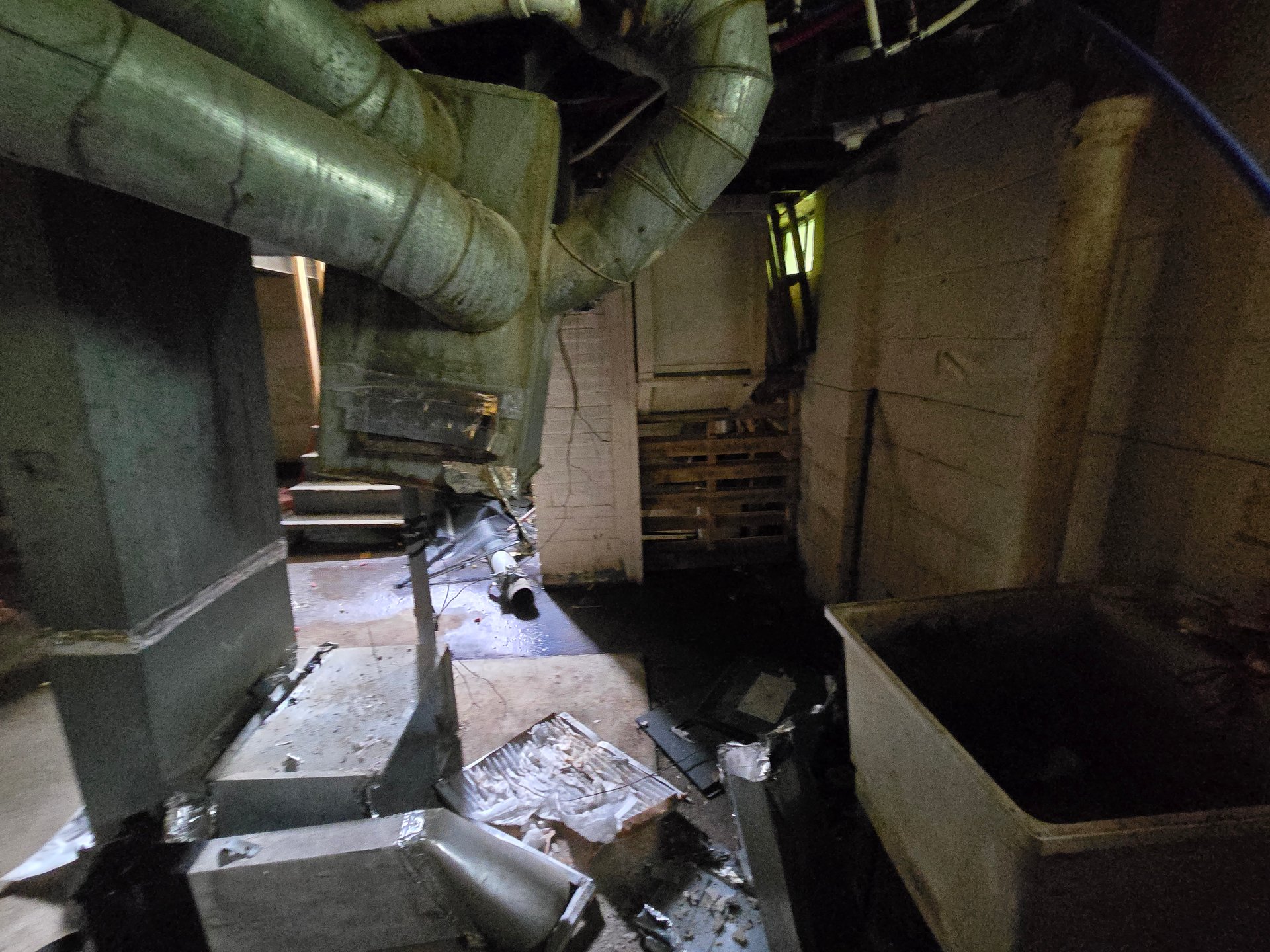 414 W Eldridge Ave