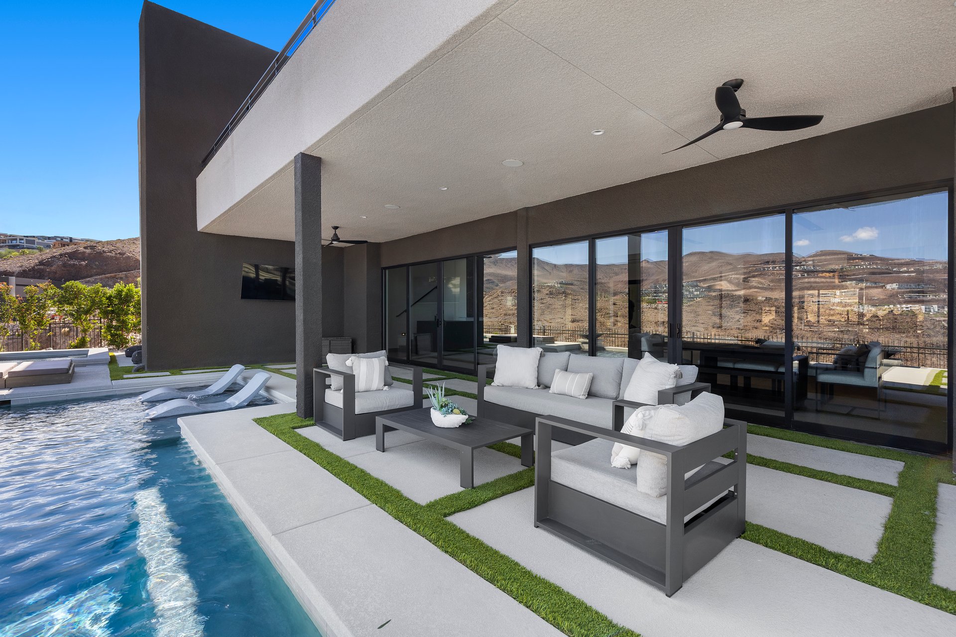 1463 Solitude Ridge Dr