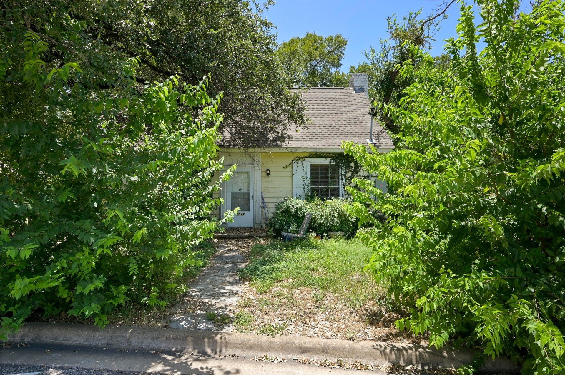 1017 W 31st Street