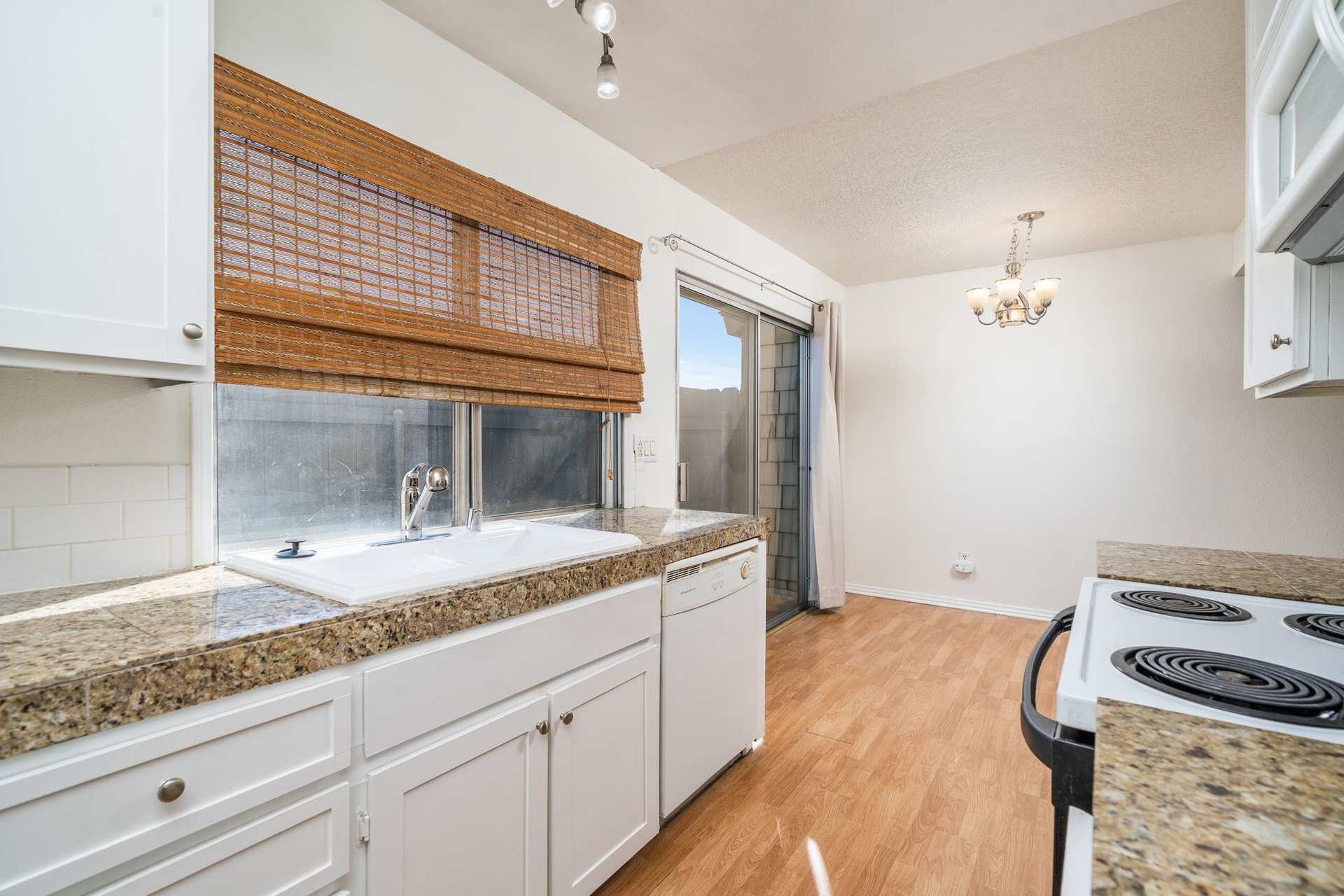 960 E Bonita Avenue 91