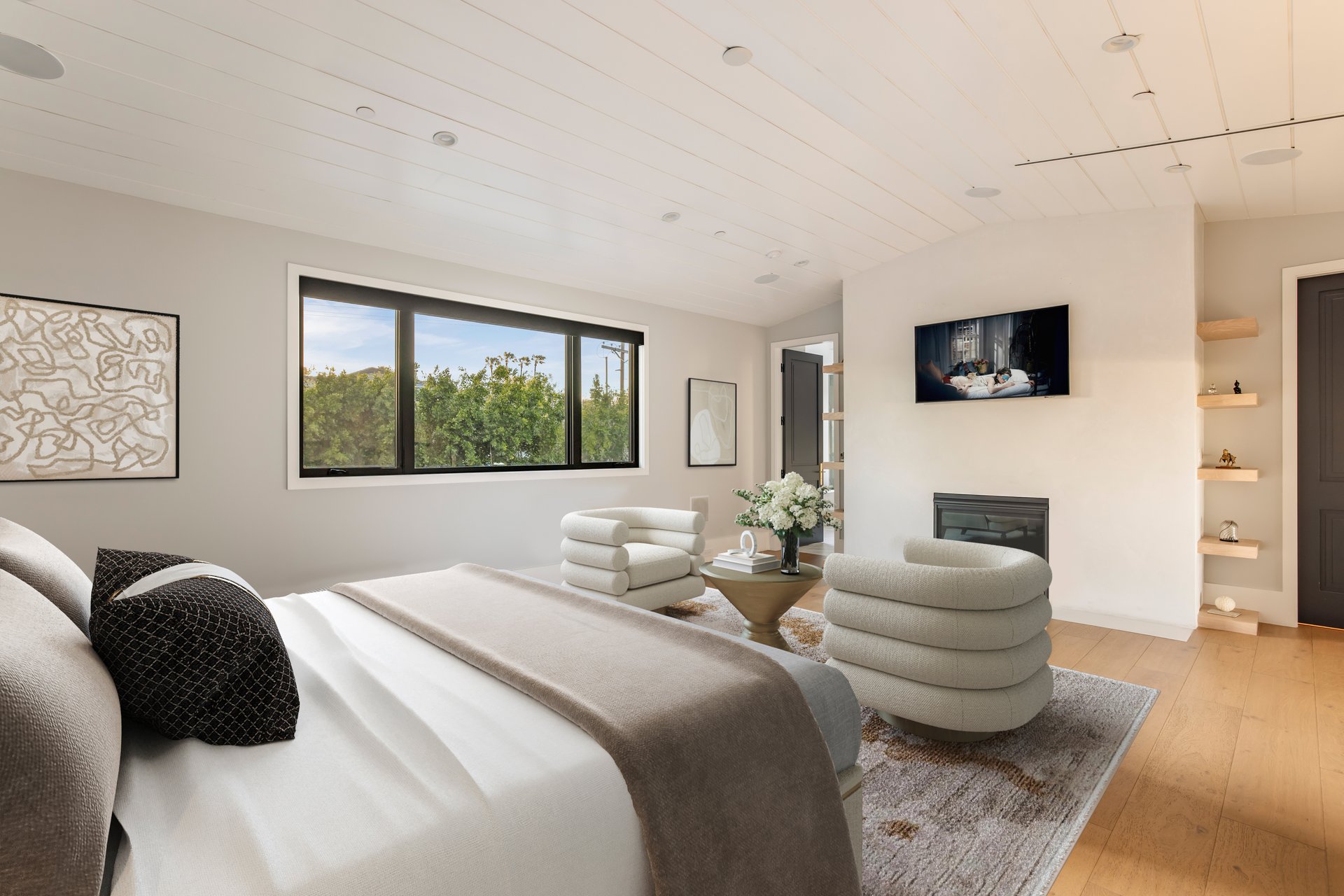 4533 Gentry Ave, Studio City