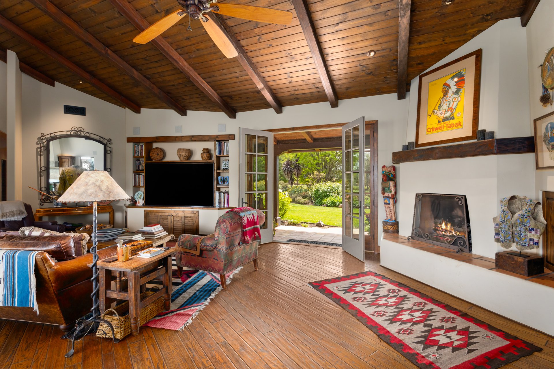 Hacienda-Style Retreat with Breathtaking Mountain Views