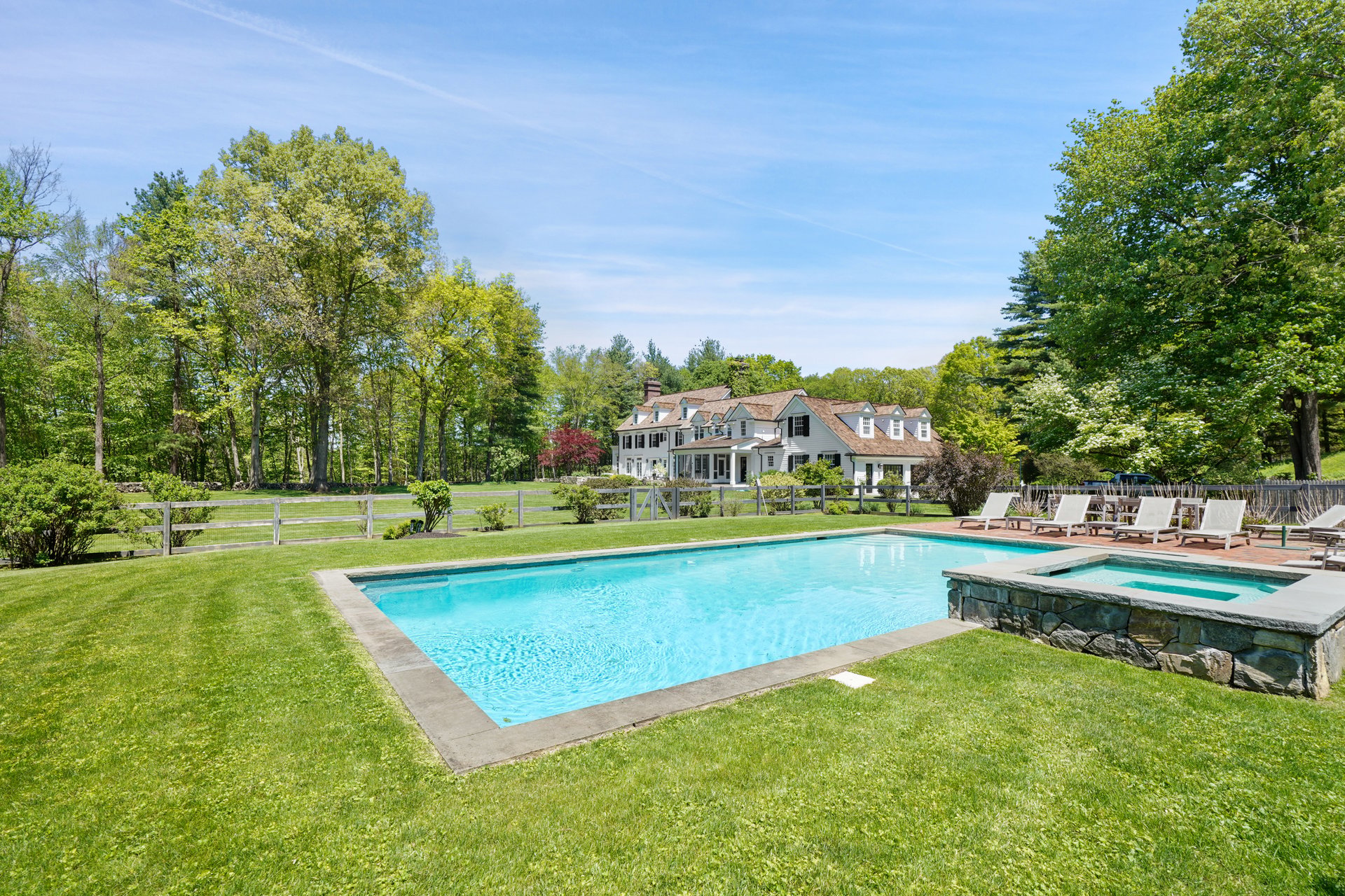 95 Narrows Road