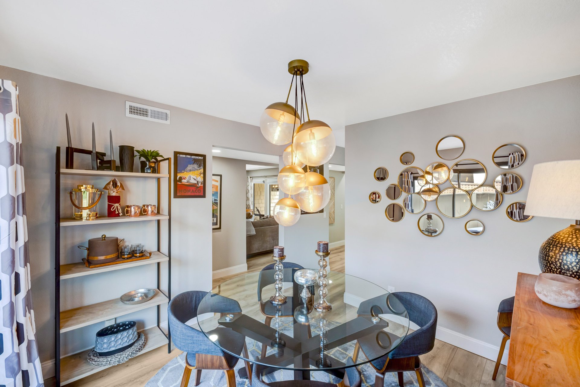 Charming Updated Townhouse Near the Ocean