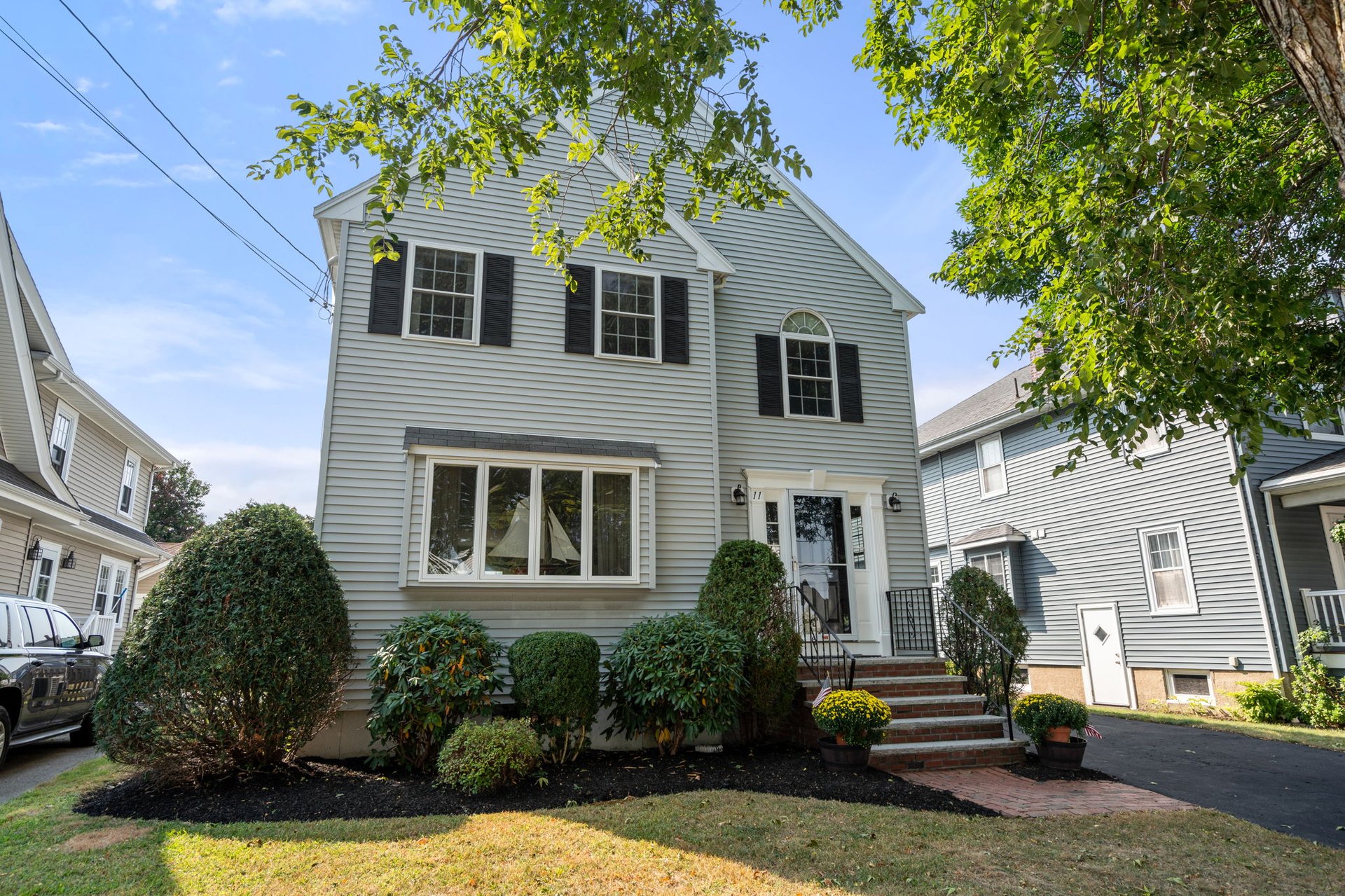 11 Williams St