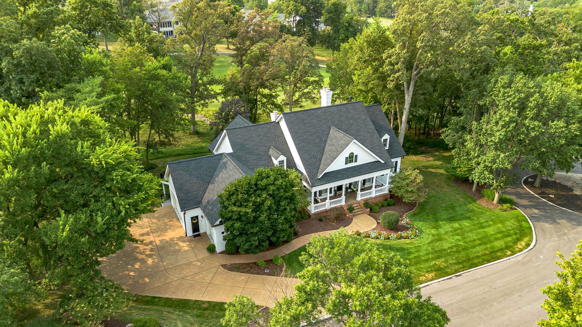 6 Whitmoor Court