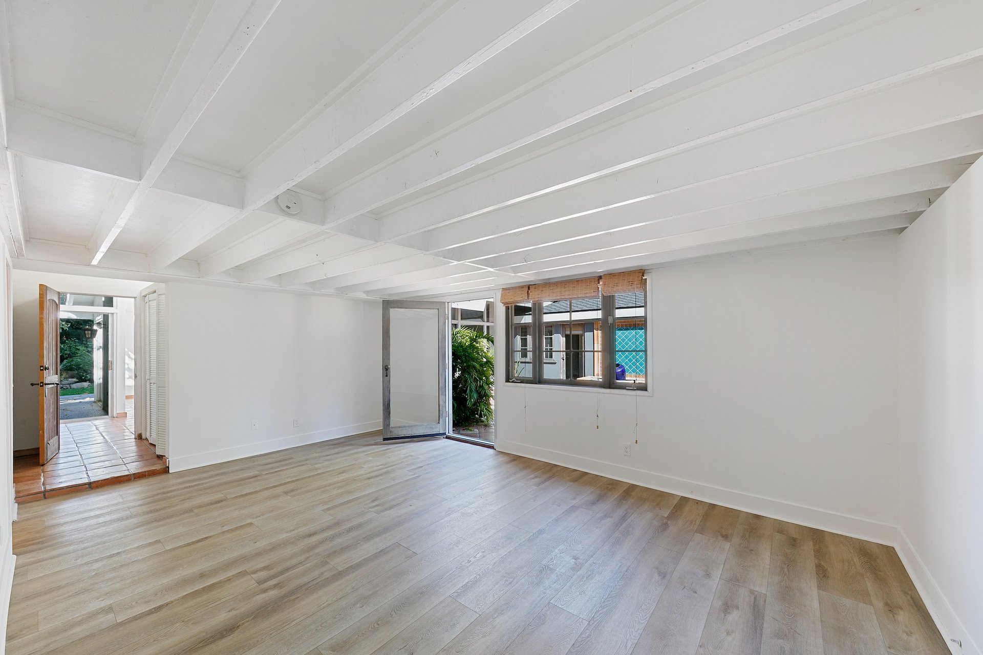 Spacious Malibu West Mid Century