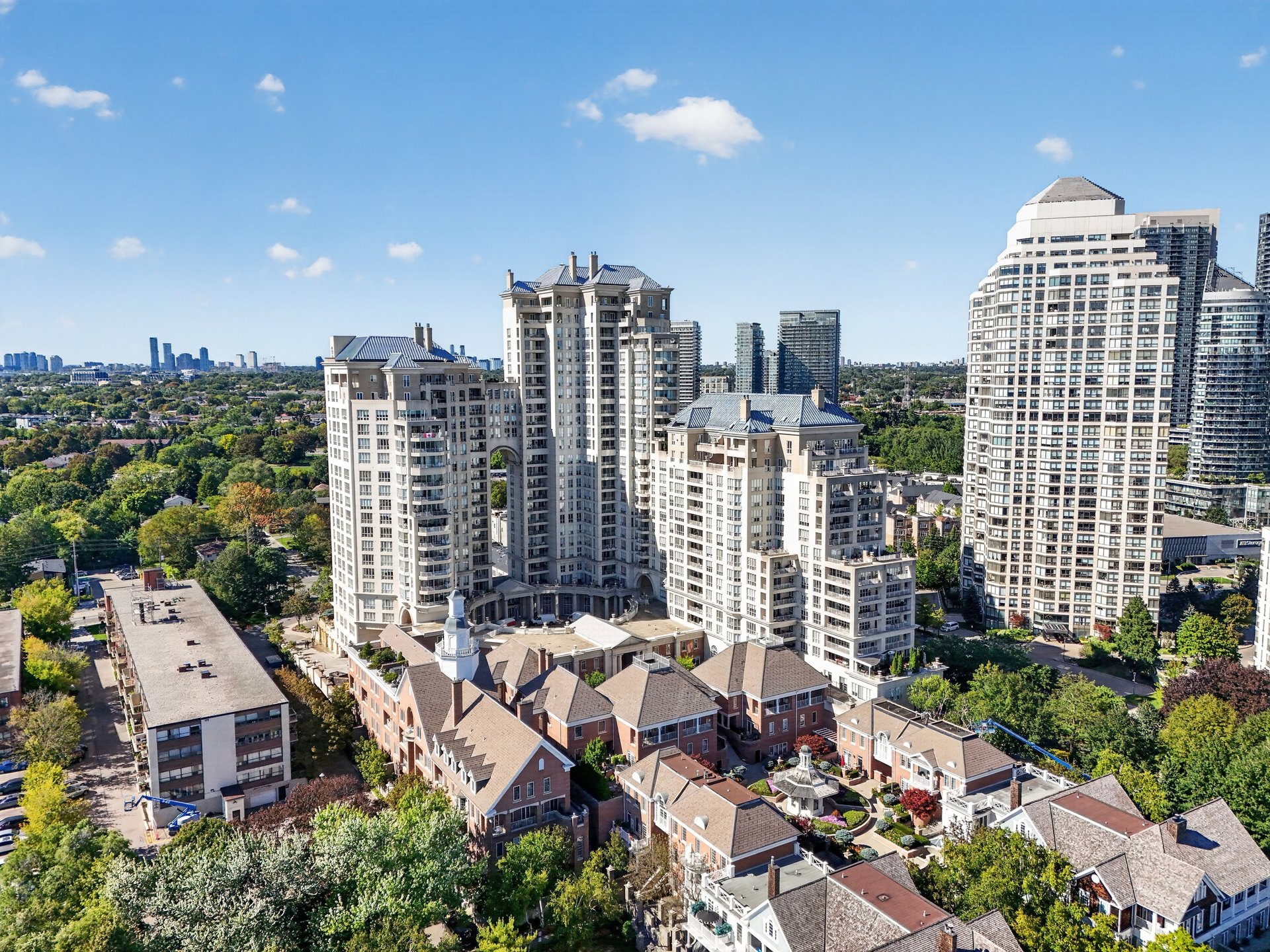 301-2287 Lake Shore Boulevard, Etobicoke