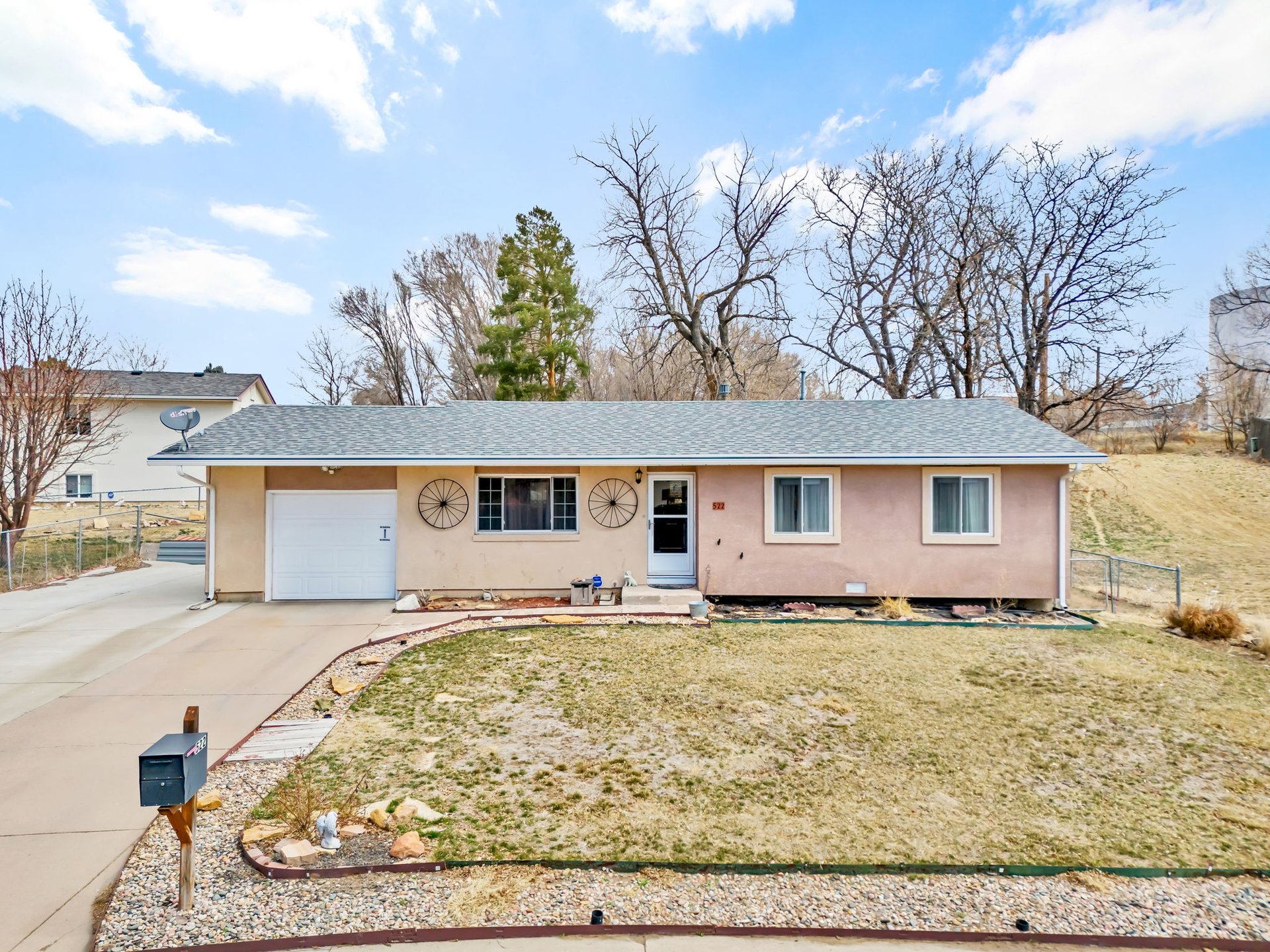 522 Squire Street