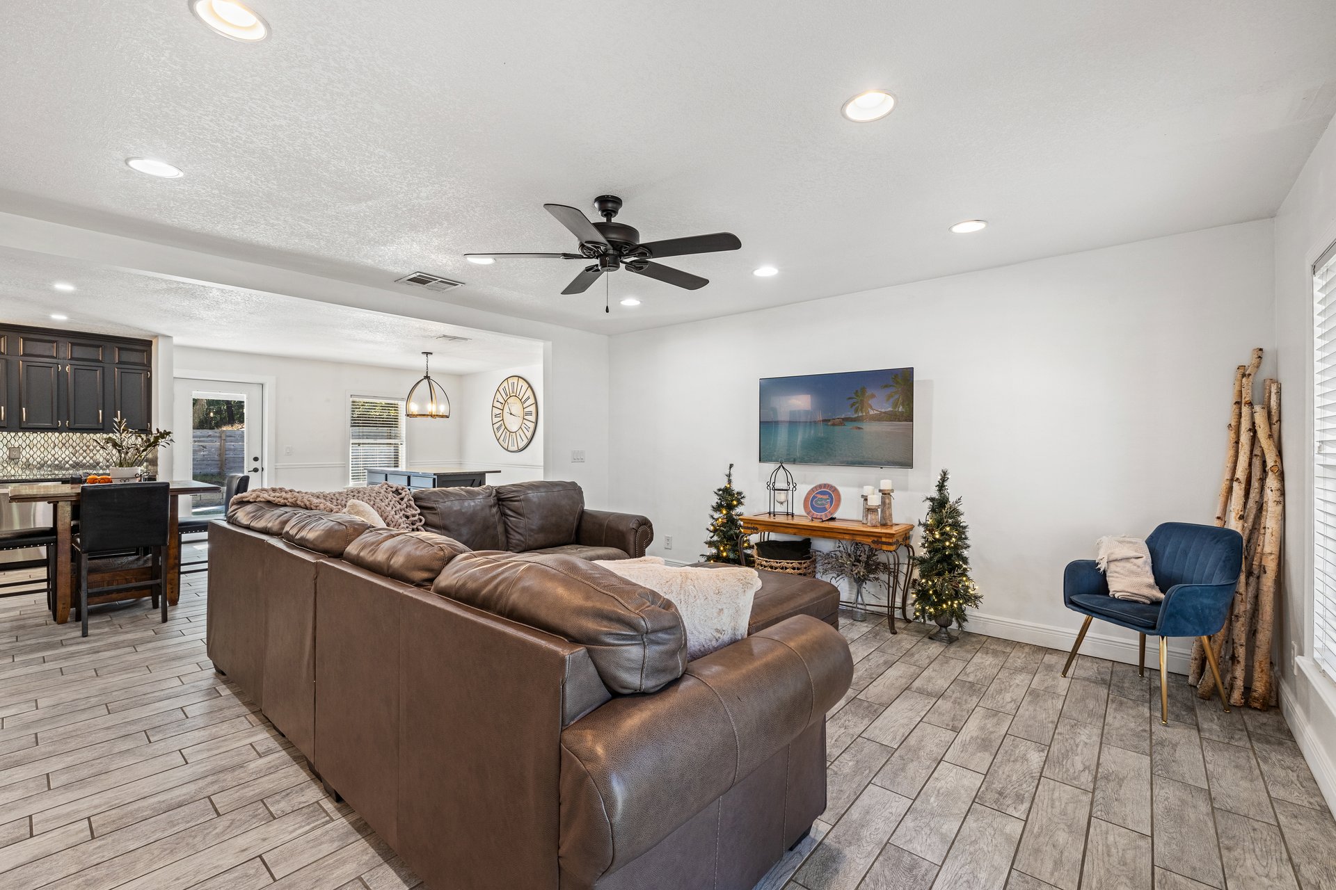 12414 FORT KING RD