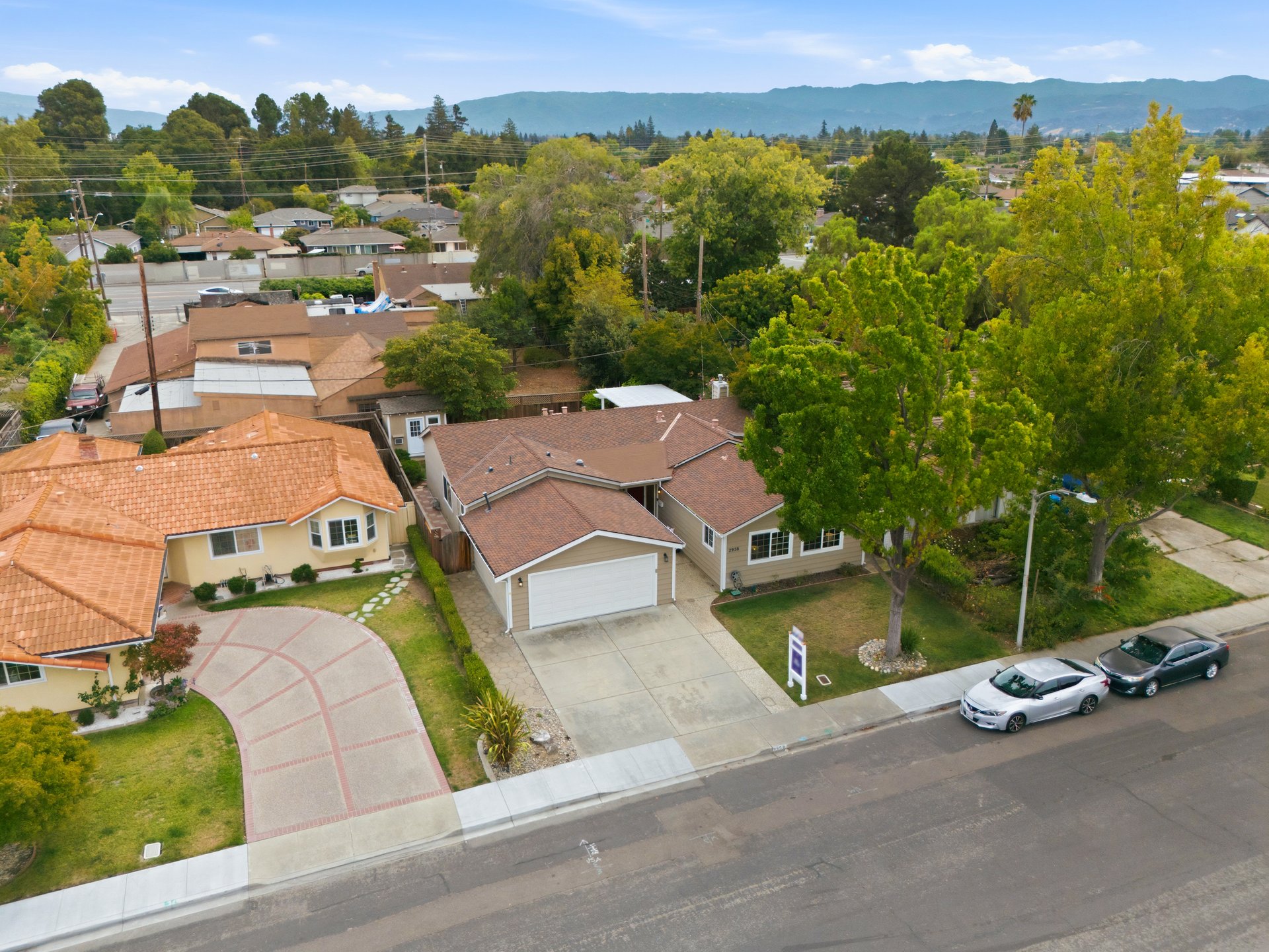 2958 Miles DR