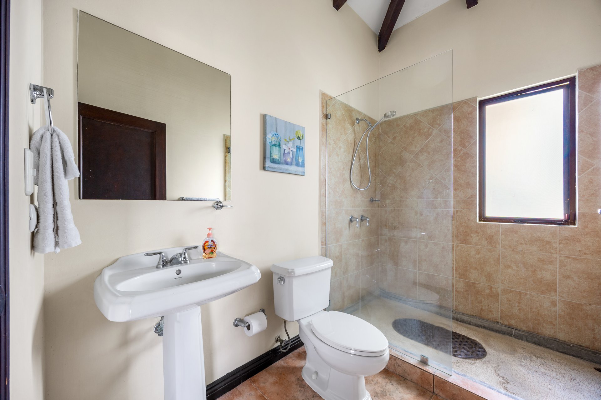 Casa de Vida, Altos de Flamingo | Mediterranean-Style Villa with Pool & Guest House Near Playa Flamingo