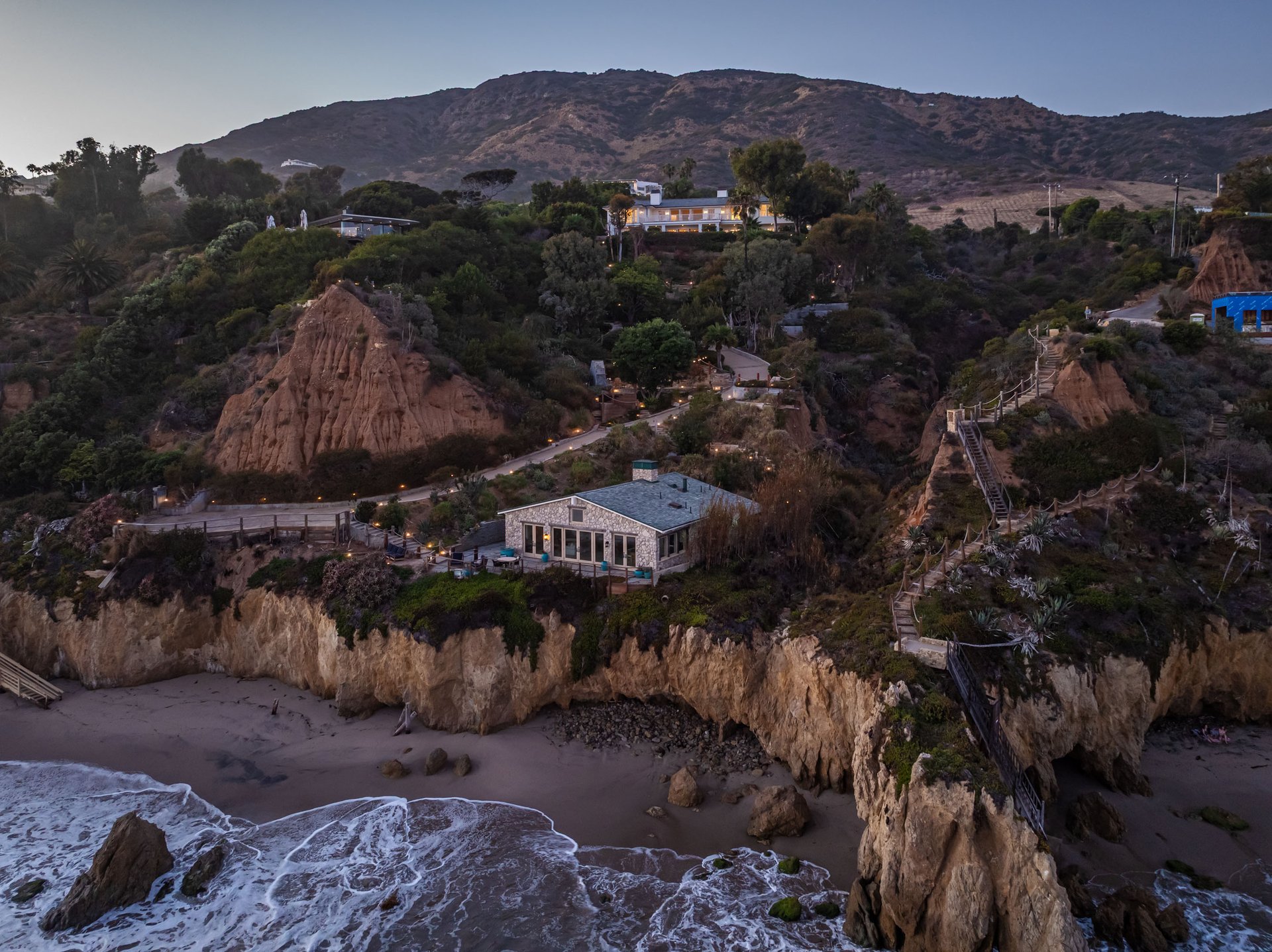 32300 Pacific Coast Hwy