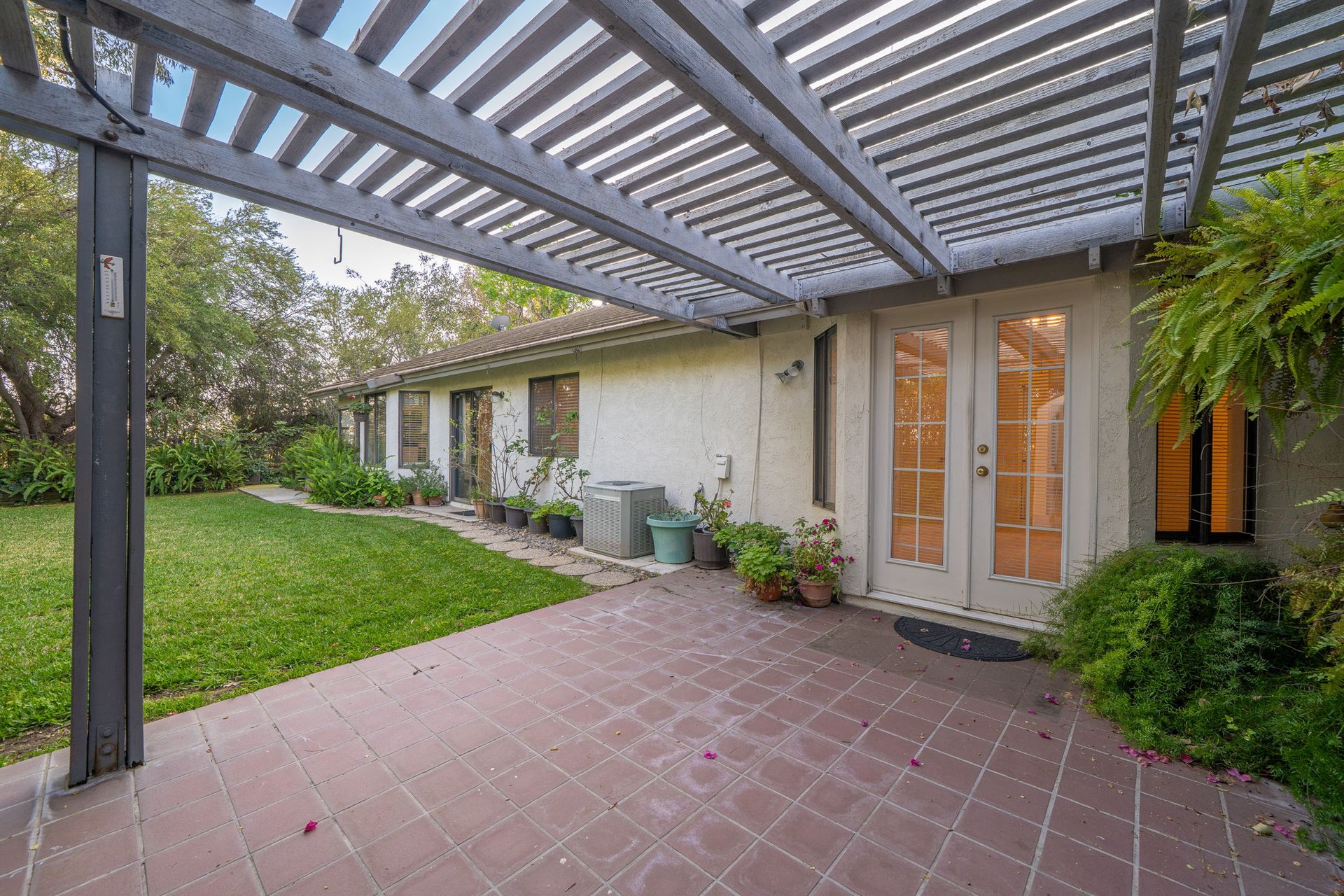 1220 Shepherd Way