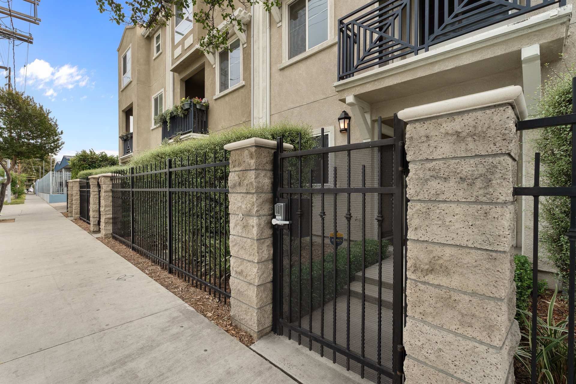 14838 Nordhoff St