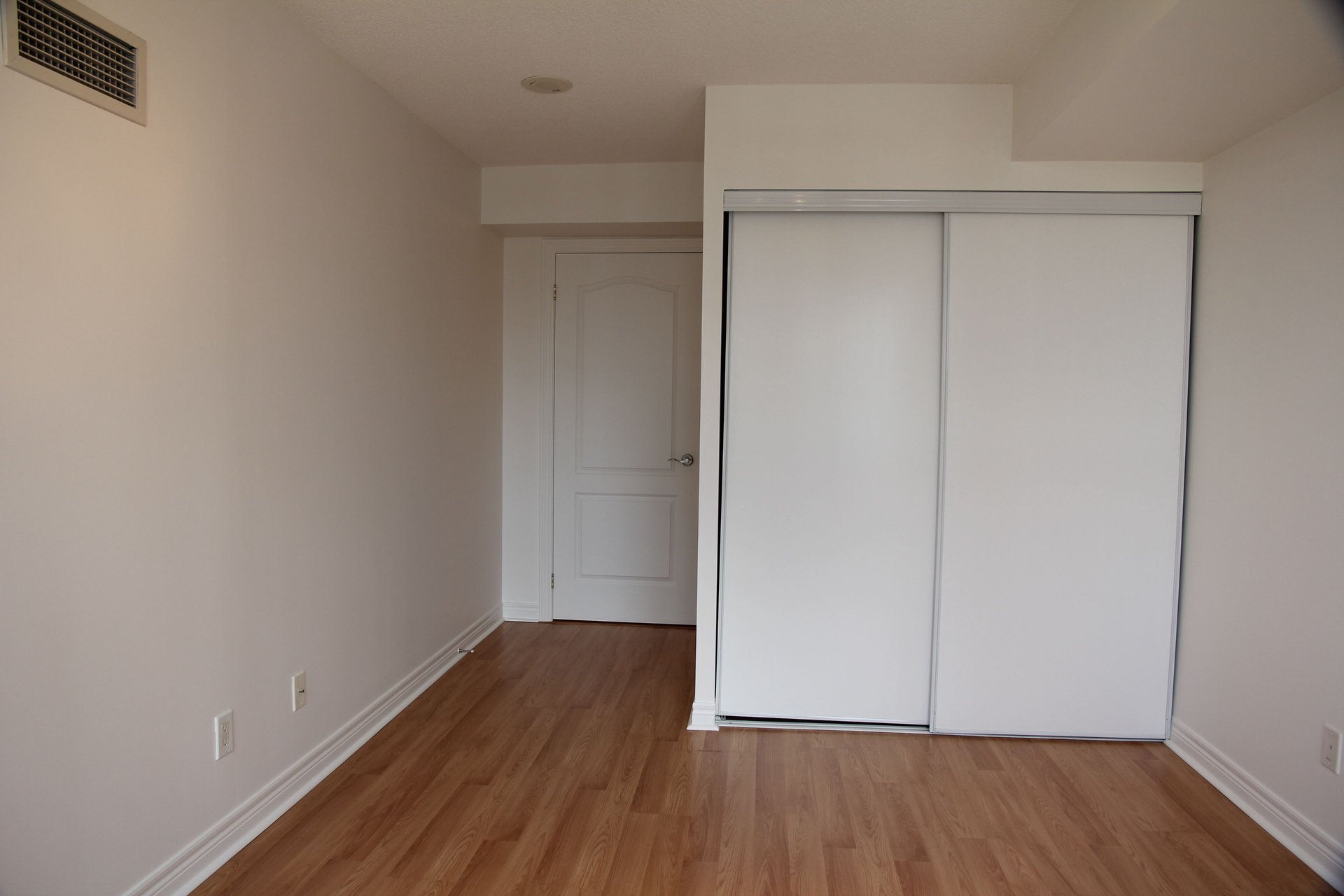  Exceptional Corner Suite 