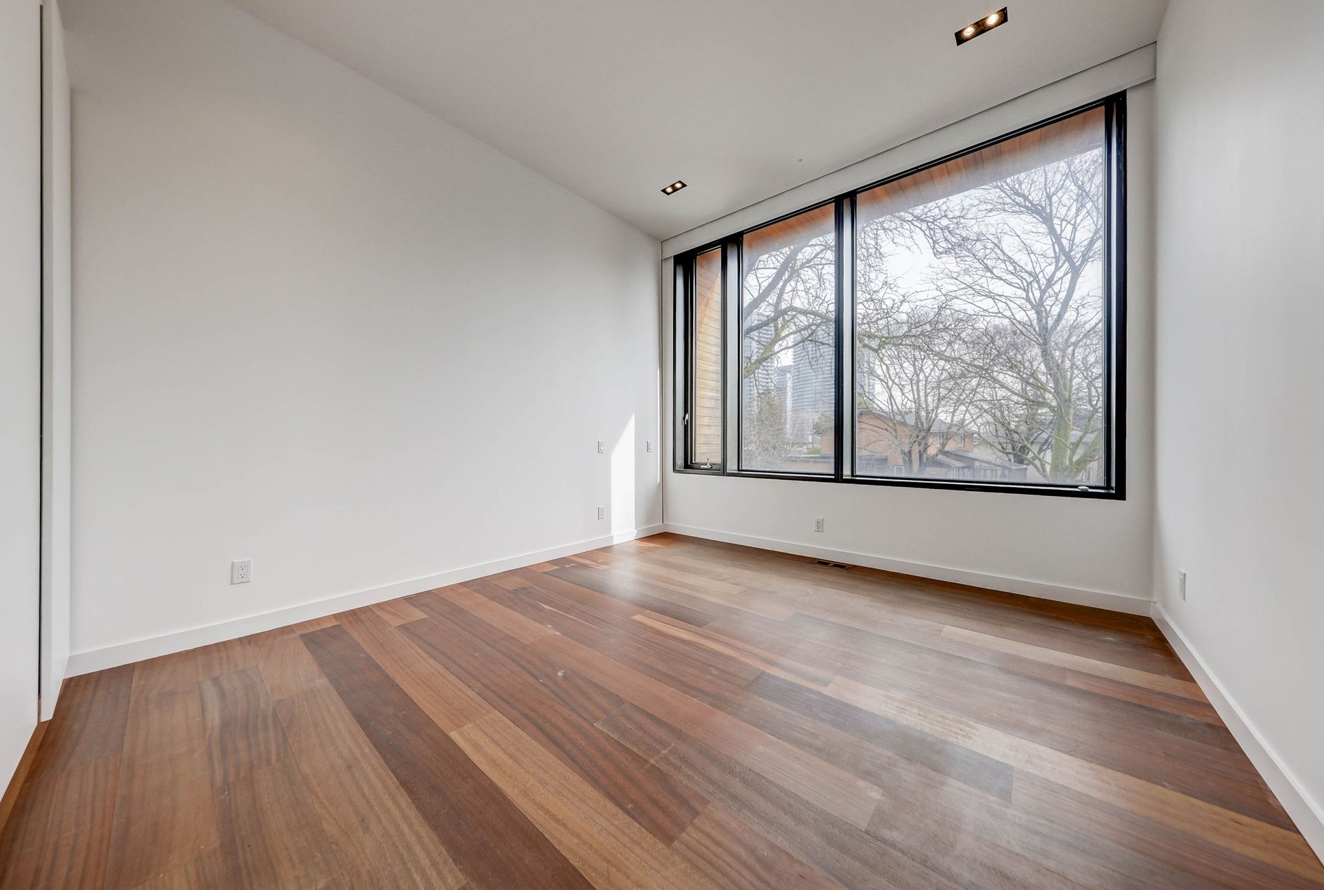 SOLD: Urban-Style Entertainer's Paradise