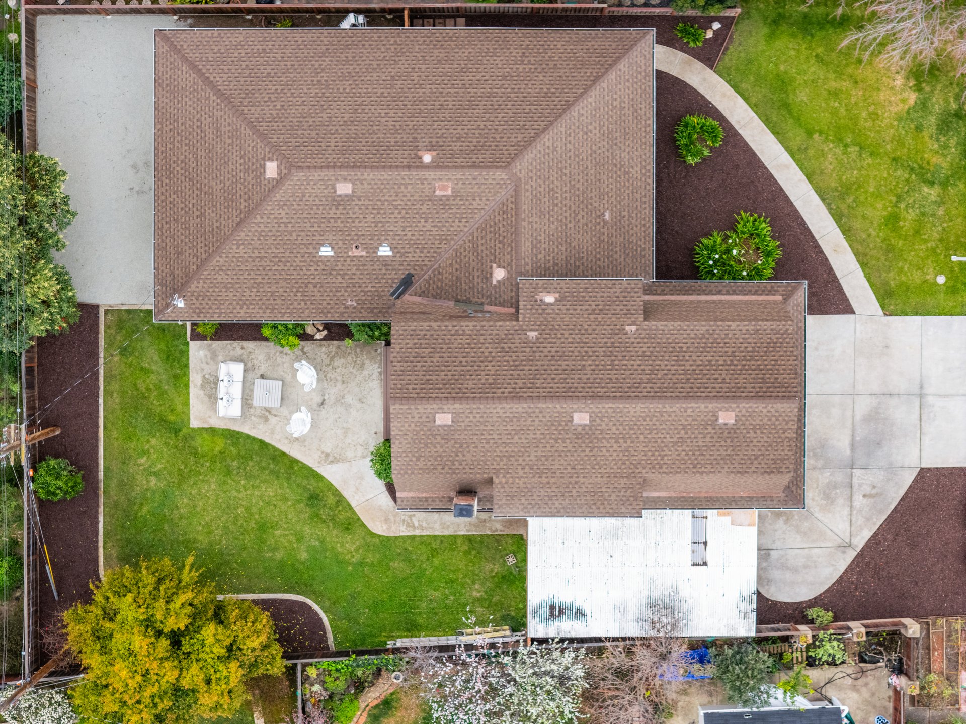 699 Cornell DR
