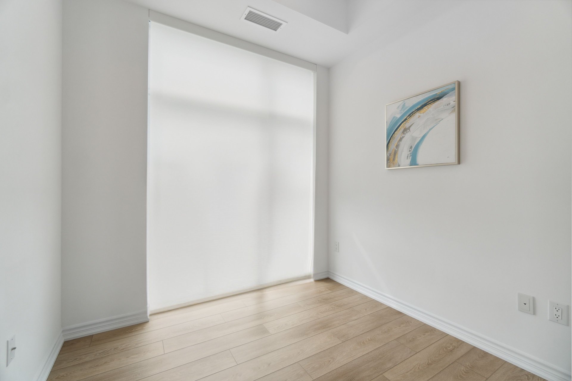 460 Dundas Street E Unit: 121