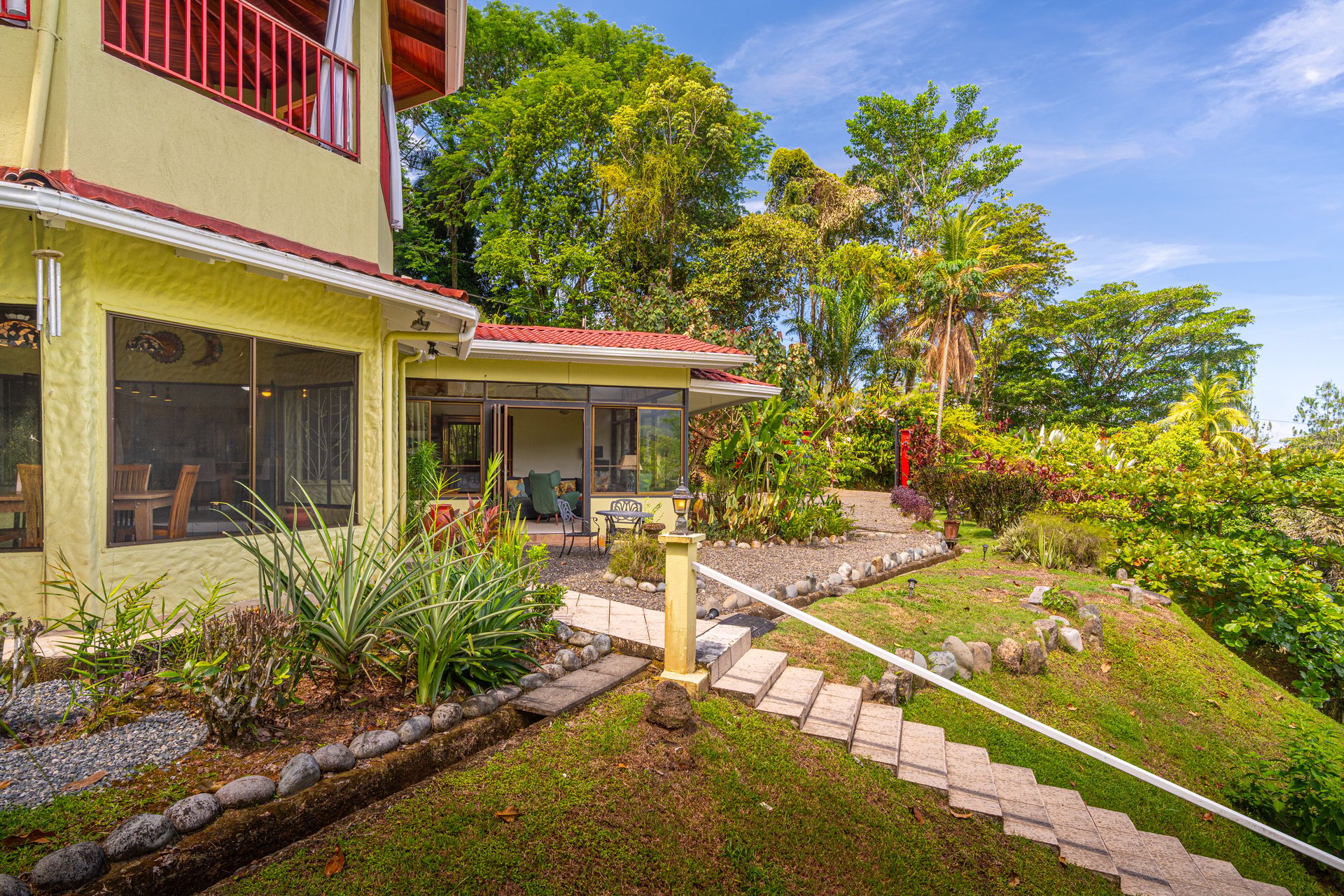 Amazing Mountain View and Ocean View House and Guest House on 4.5 Acres of land in Ojochal