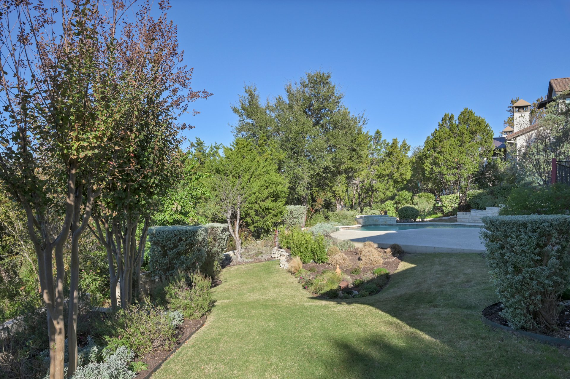 3322 Far View Drive
