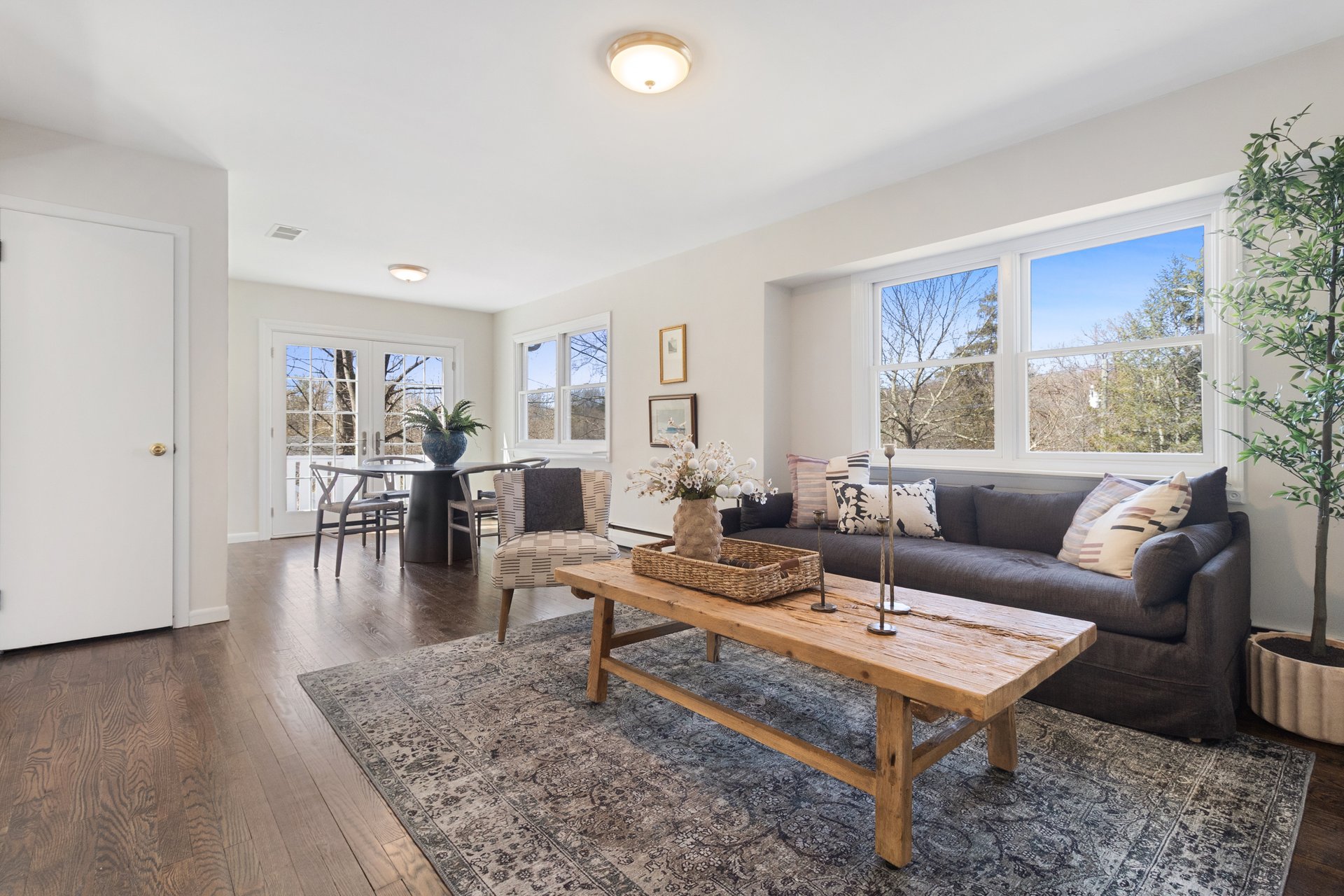 617 Saddle River Road