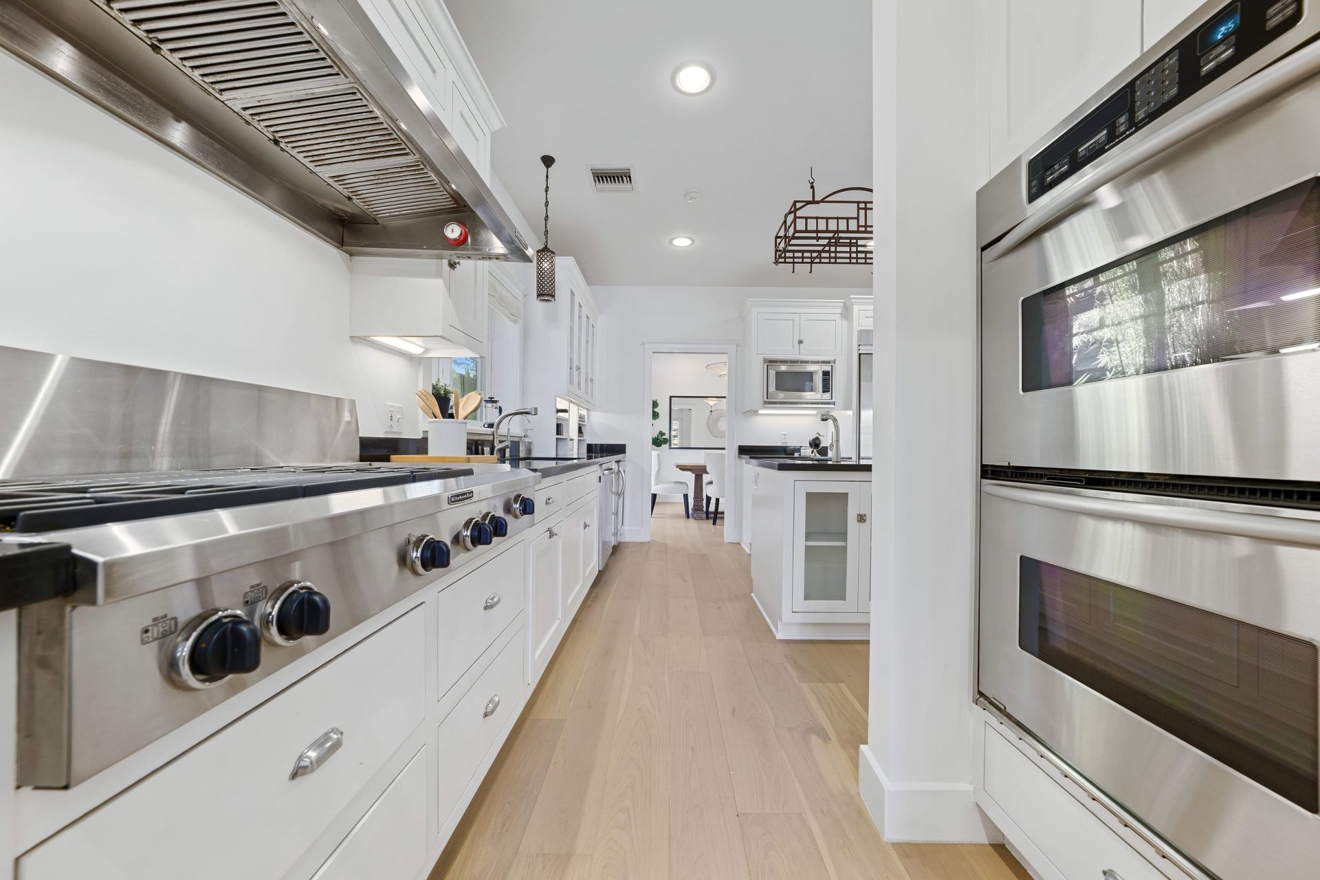 2458 Glyndon Ave, Venice
