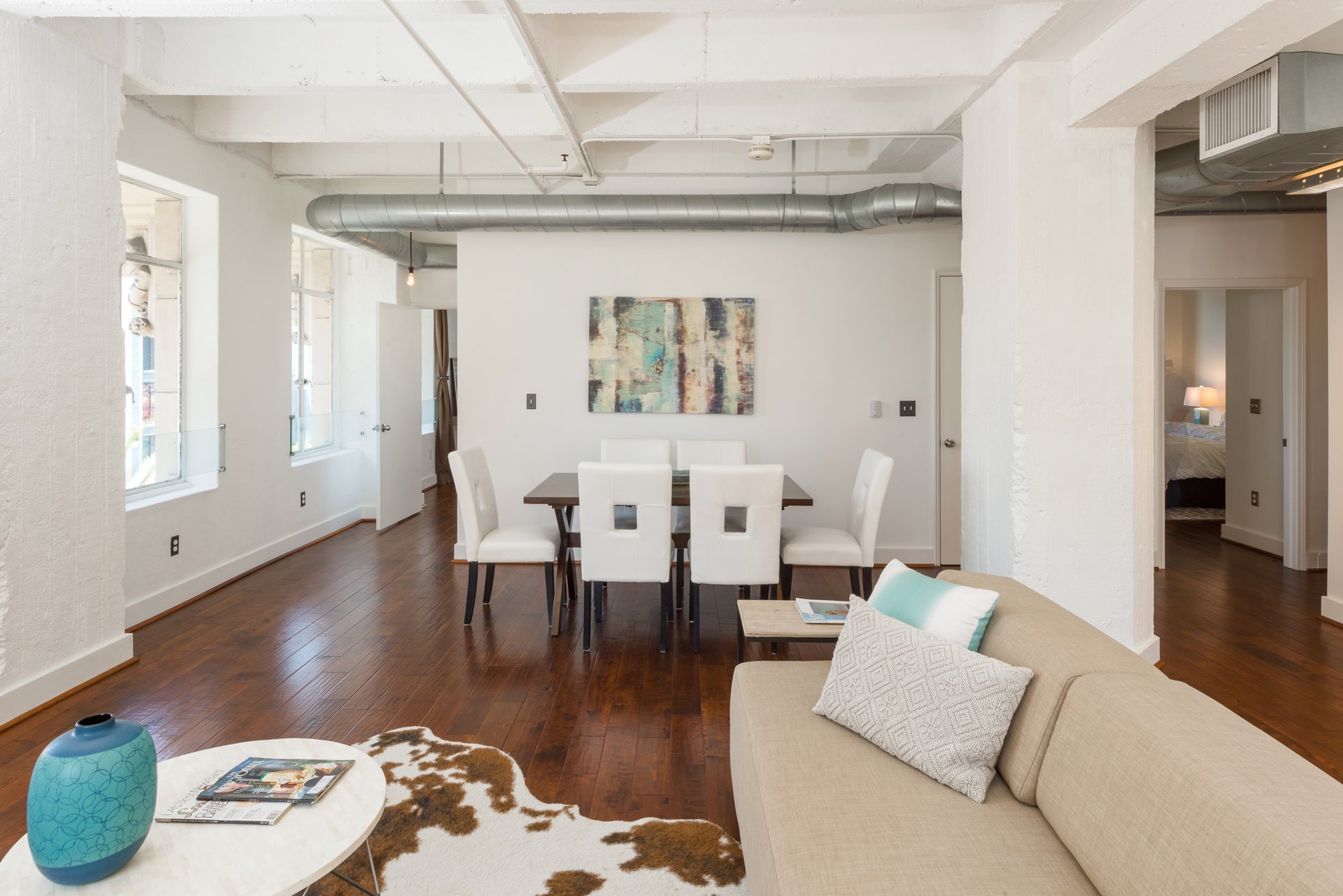 6253 Hollywood Boulevard, Unit 402