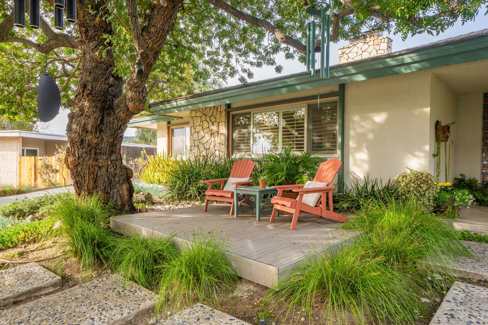 257 W Sonora Place