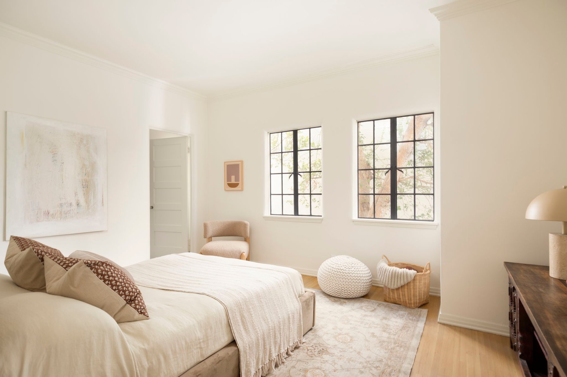 Lovingly Restored Historic Traditional Home with the Direct Silver Lake Reservoir Views!