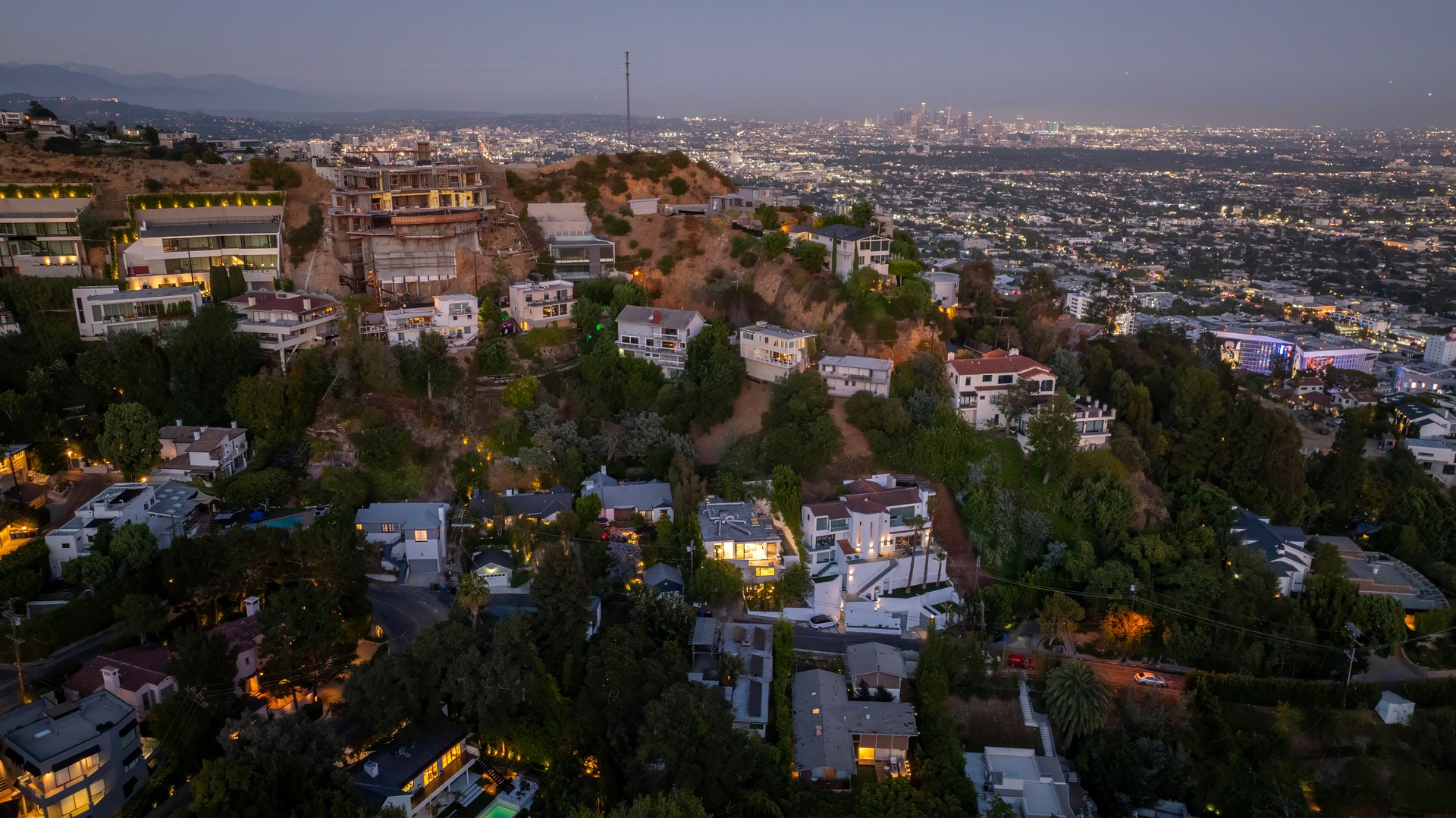1516 Forest Knoll Dr, Sunset Strip