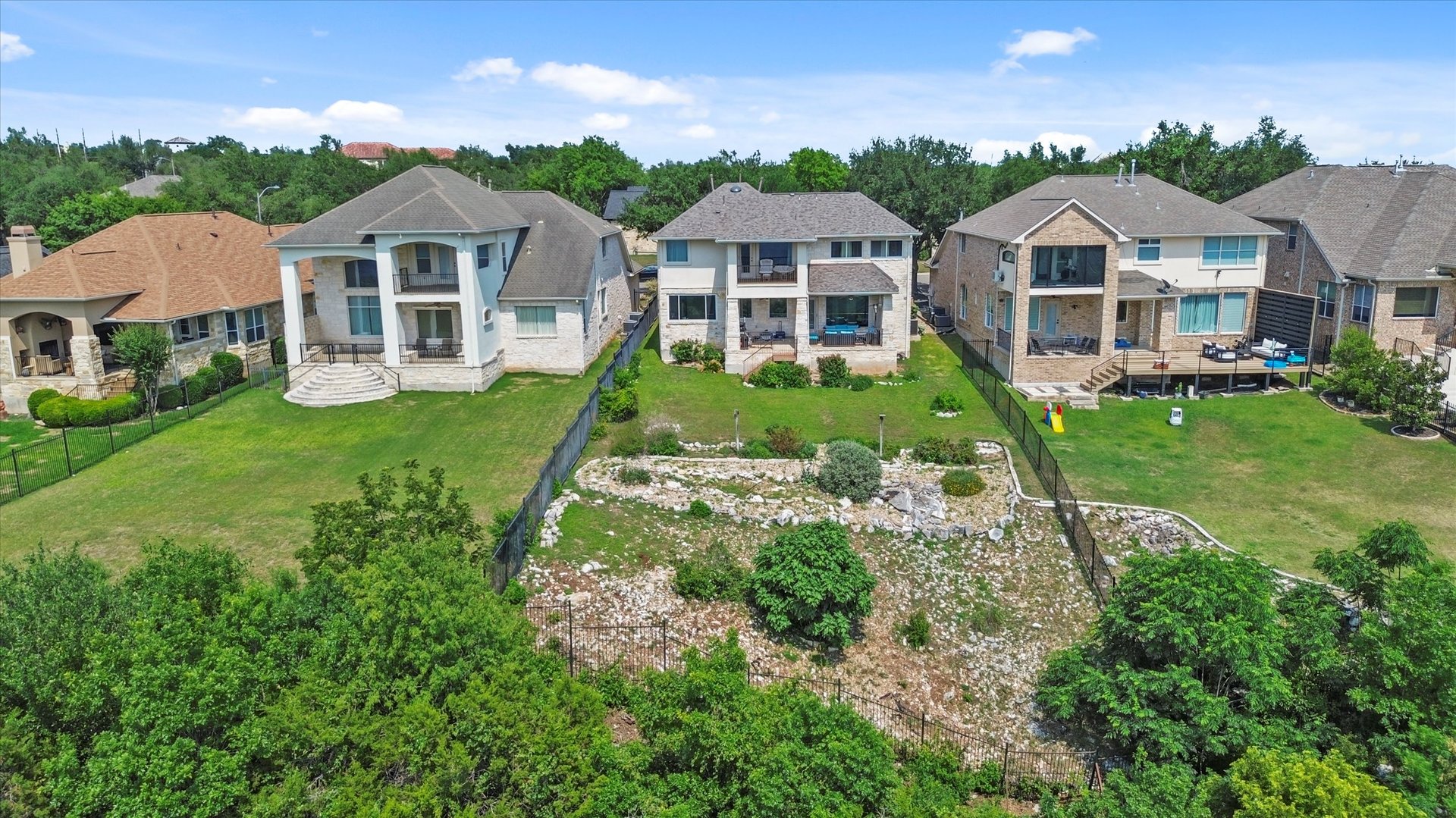5724 Brittlyns Ct, Austin, TX 78730