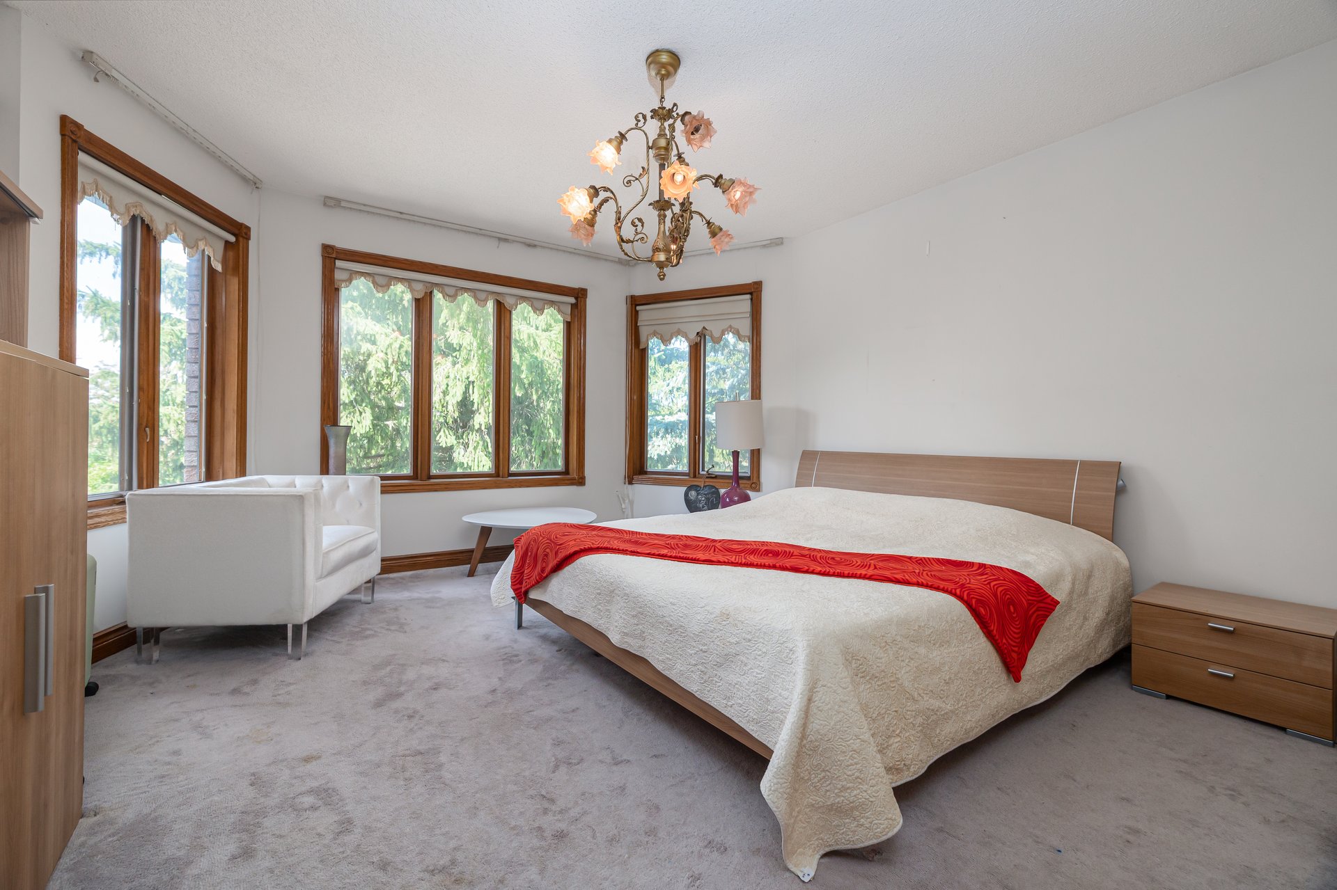 SOLD: Magnificent Estate 