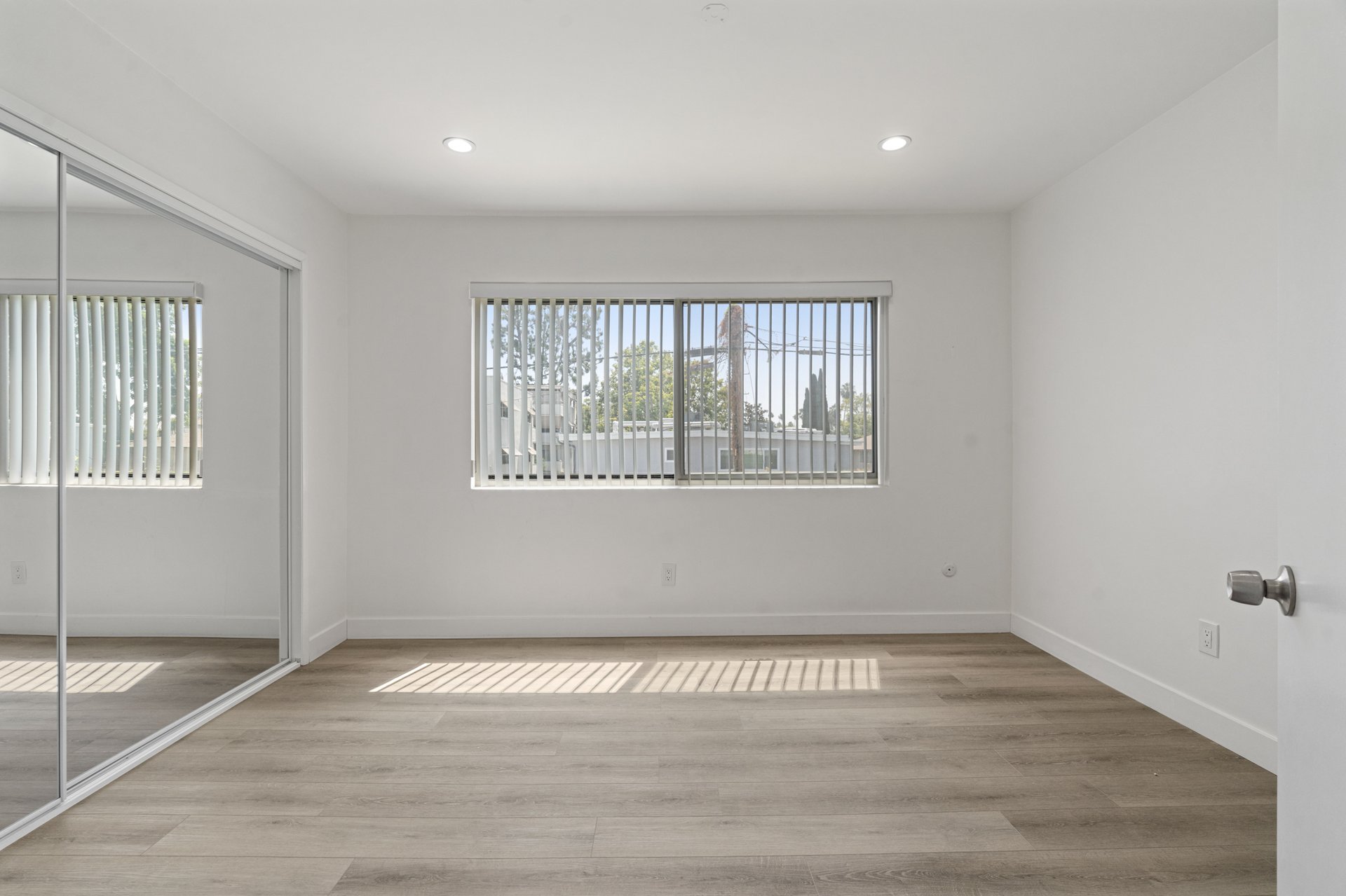 400 S Los Robles Avenue #209