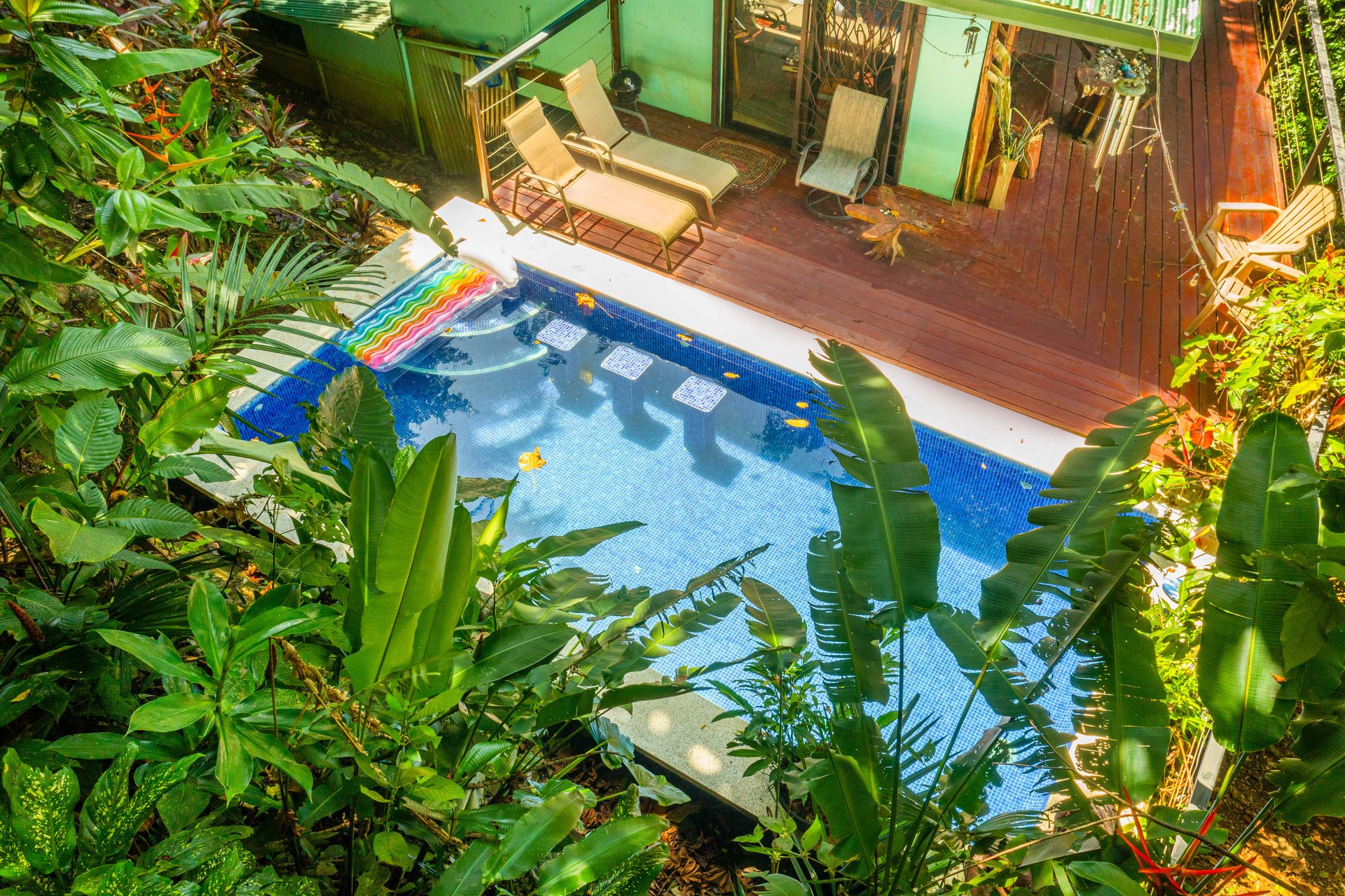 0.15 ACRES – 2 Bedroom Artistic River Home In The Rainforest!!!