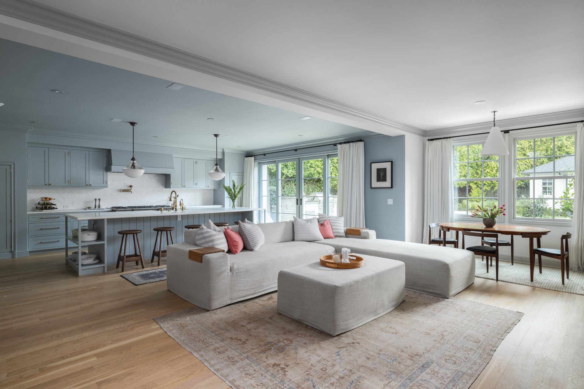 708 N Rexford Dr, Beverly Hills