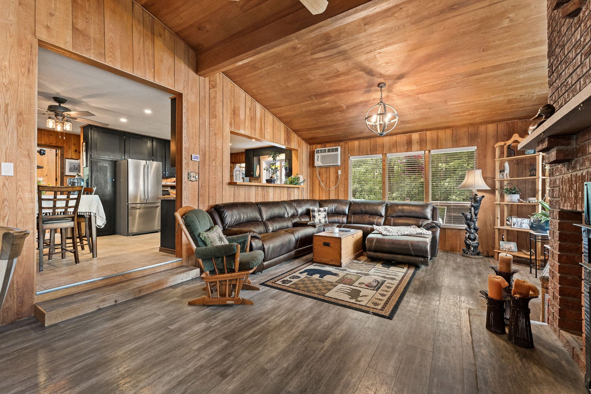 27 Young Street, Kawartha Lakes